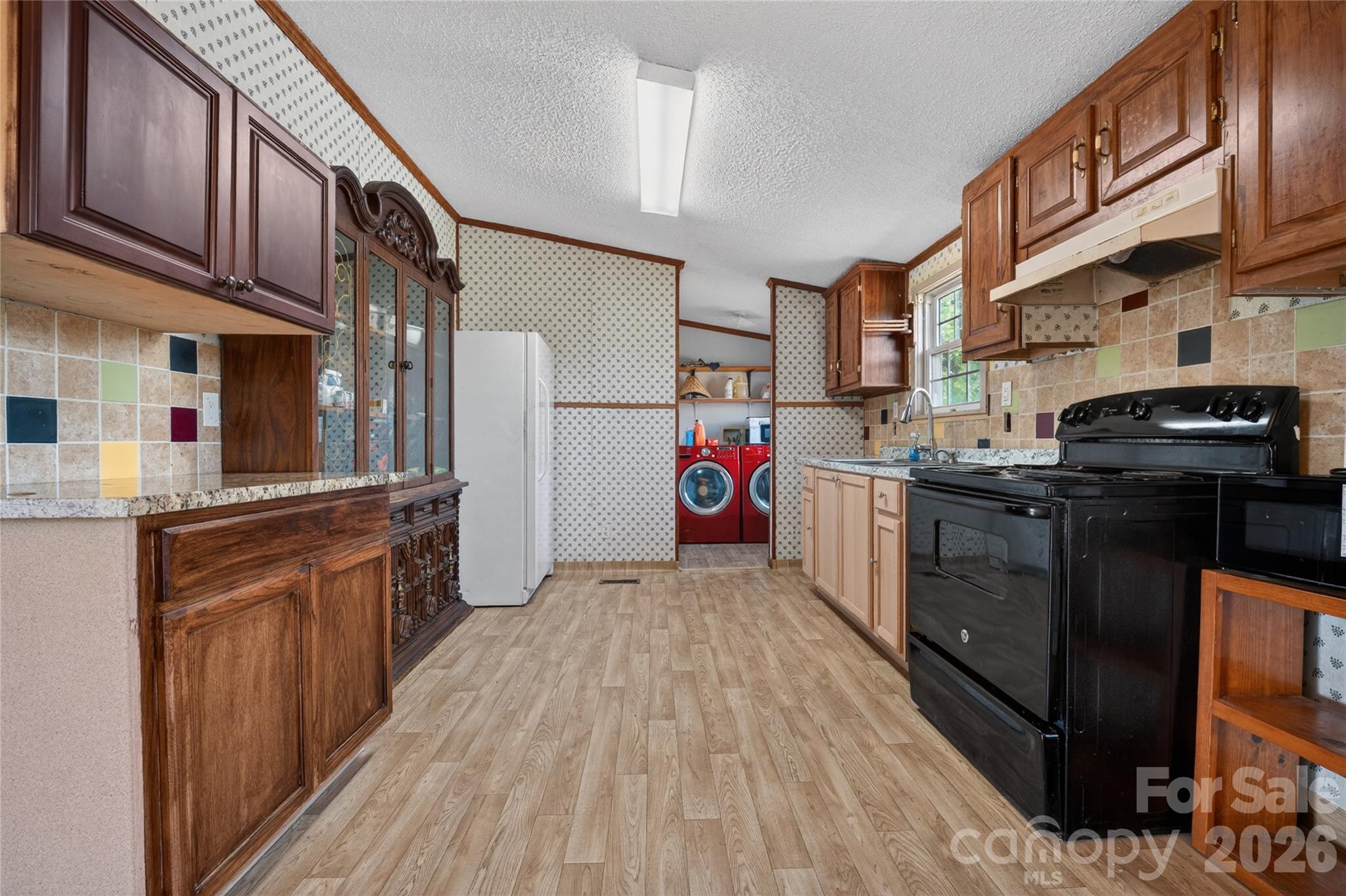 7855 Roger Hill Road Property Photo 11