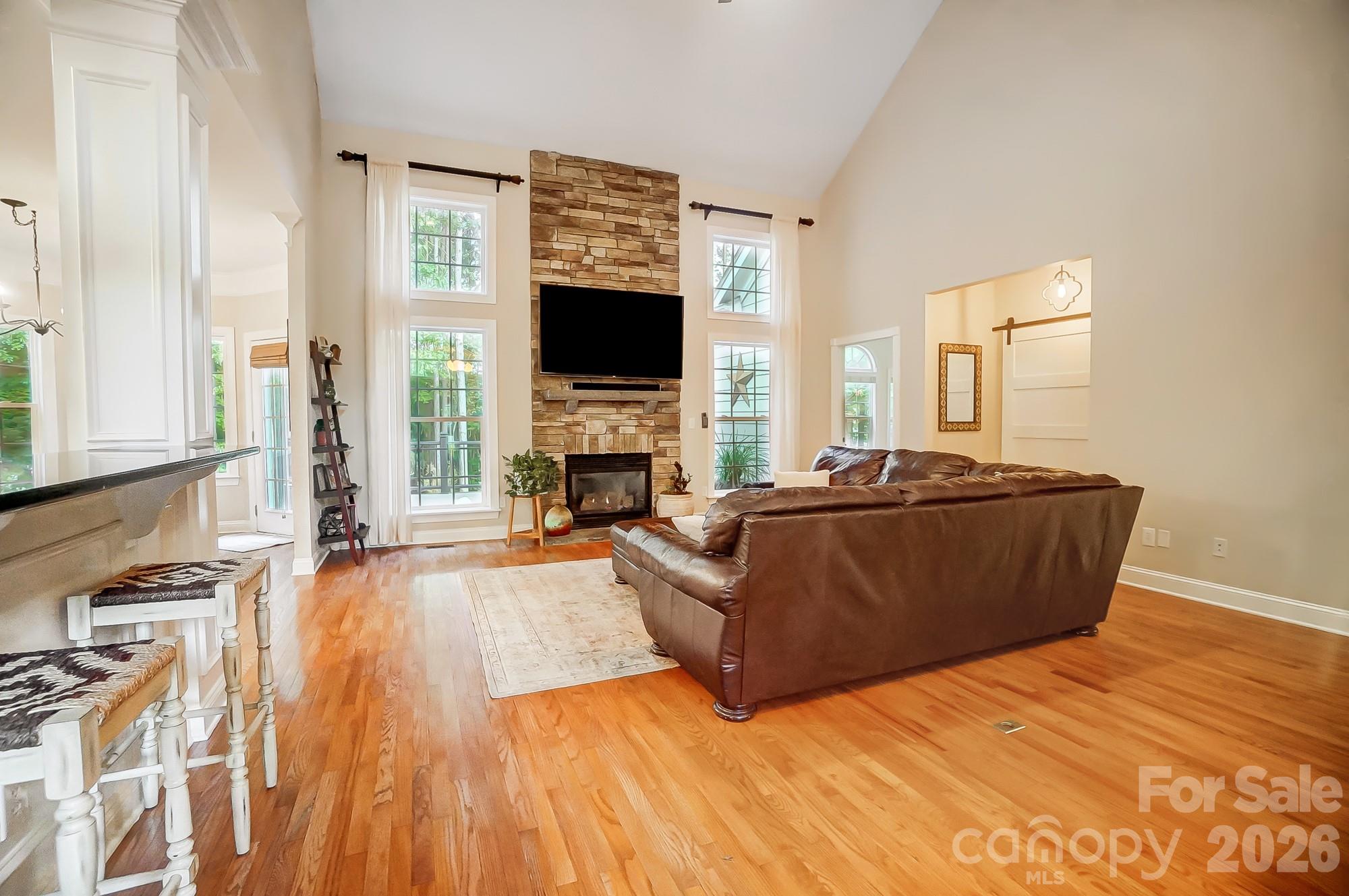 3105 Stanway Court Property Photo 8