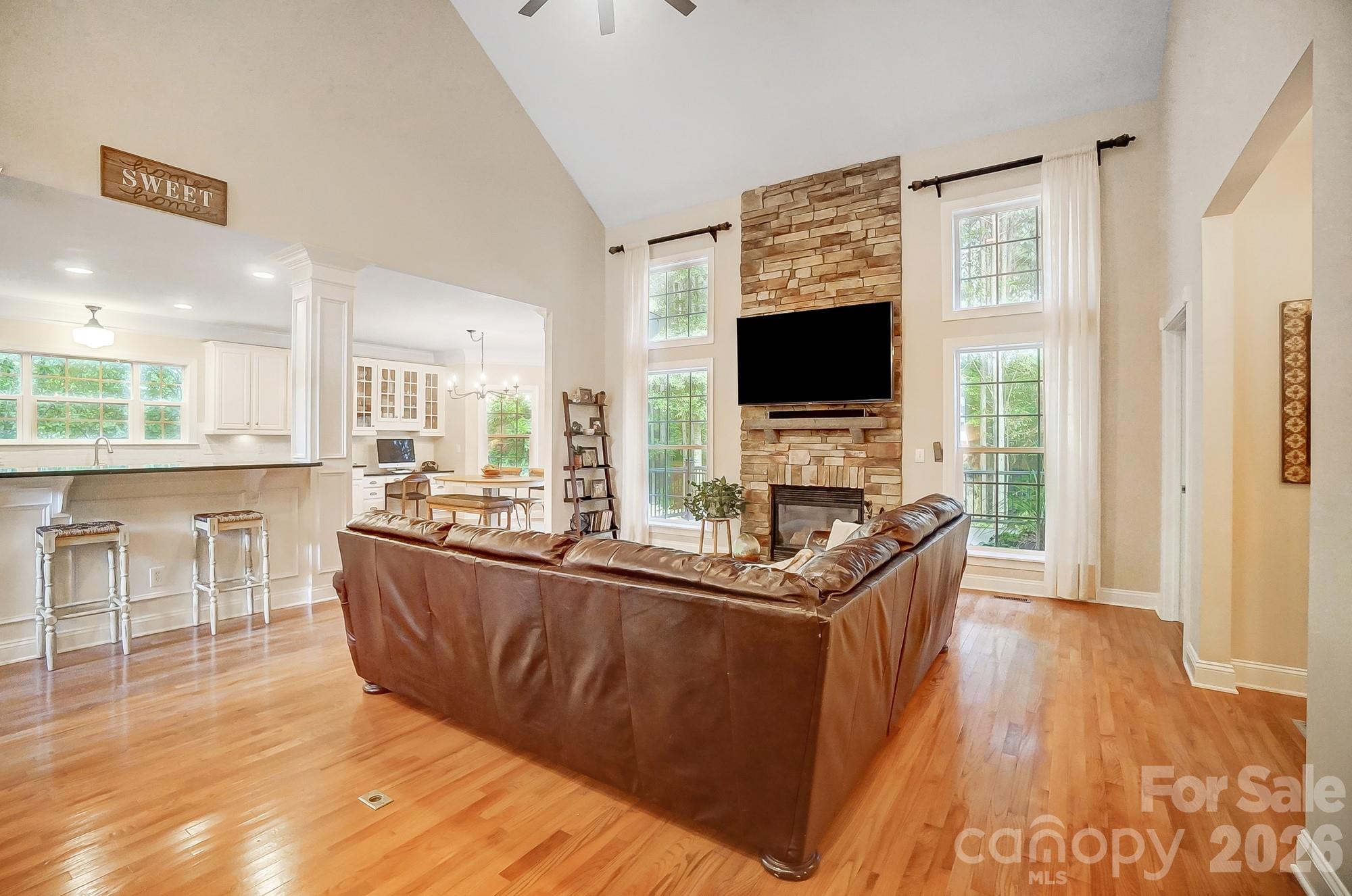 3105 Stanway Court Property Photo 9