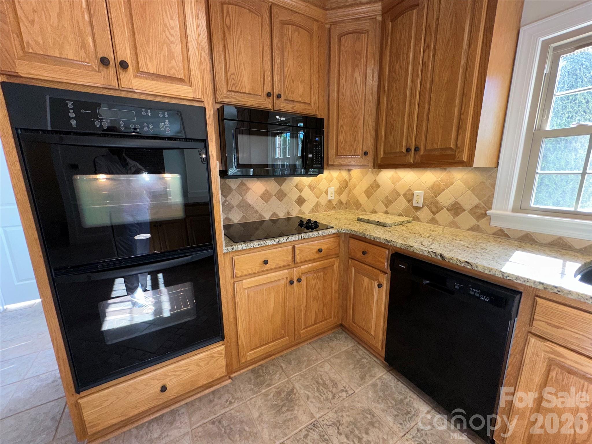 8219 Deer Drive Property Photo 10