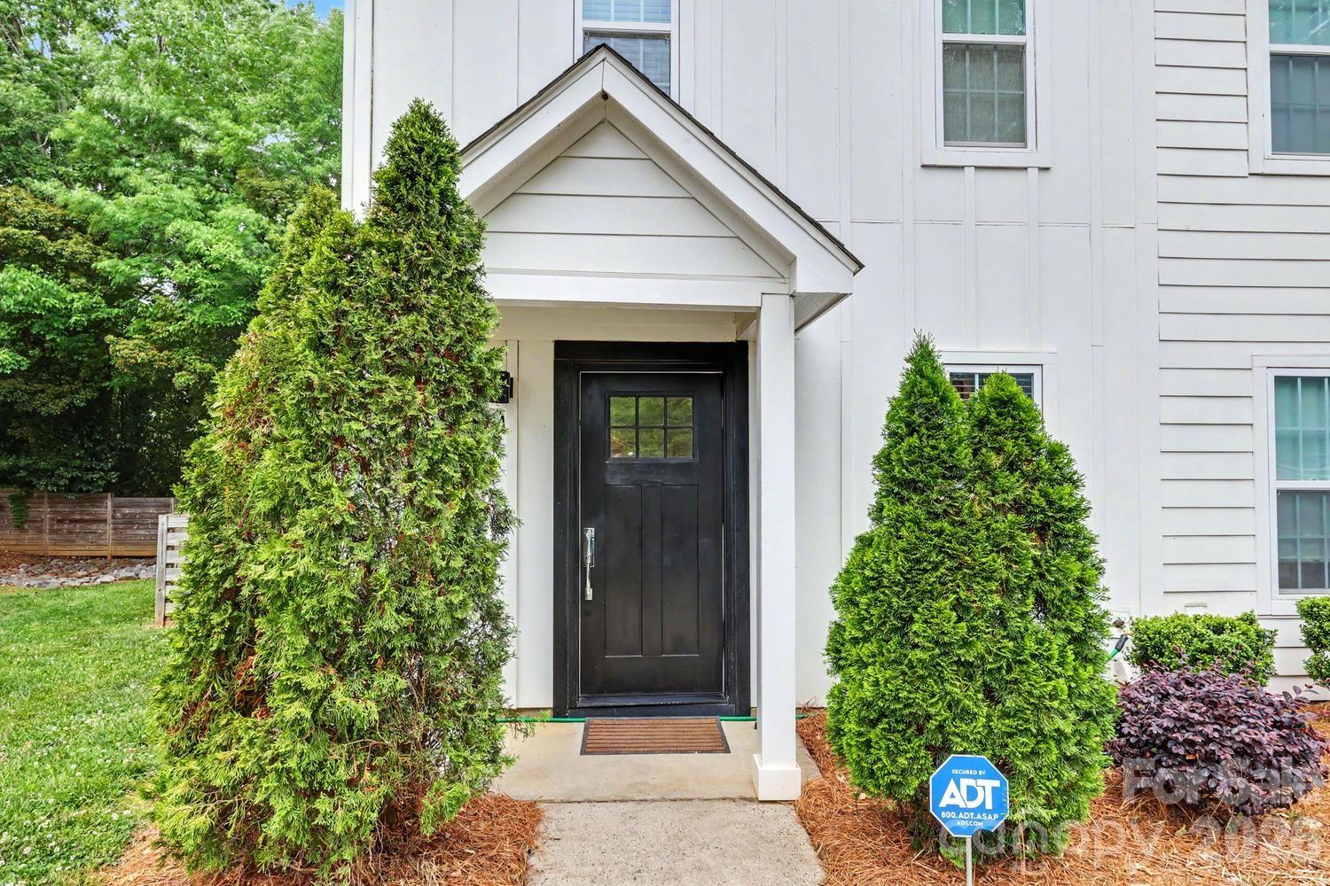 1511 Briar Creek Road A Property Photo 2