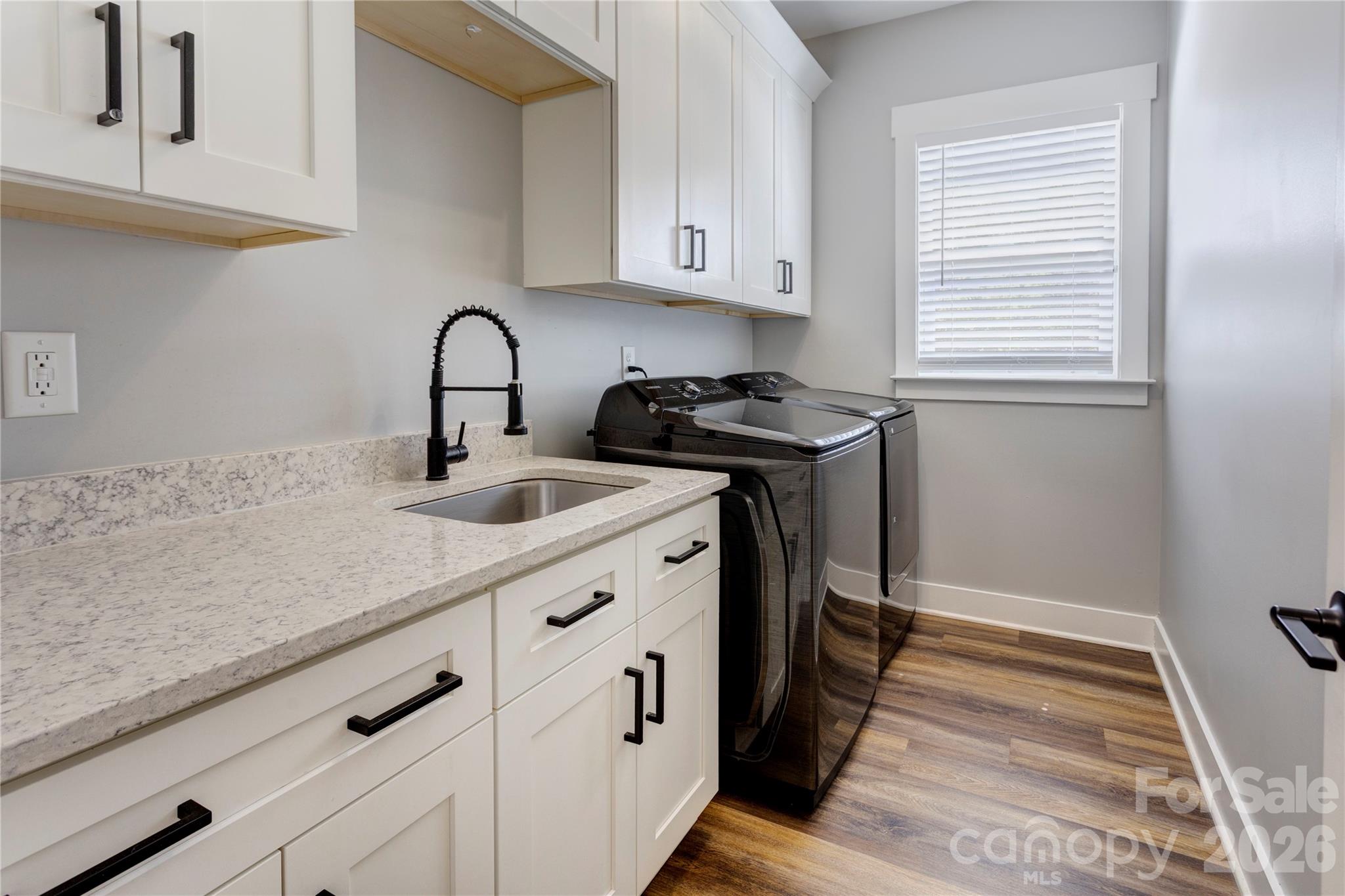 9311 Willowglen Trail Property Photo 23