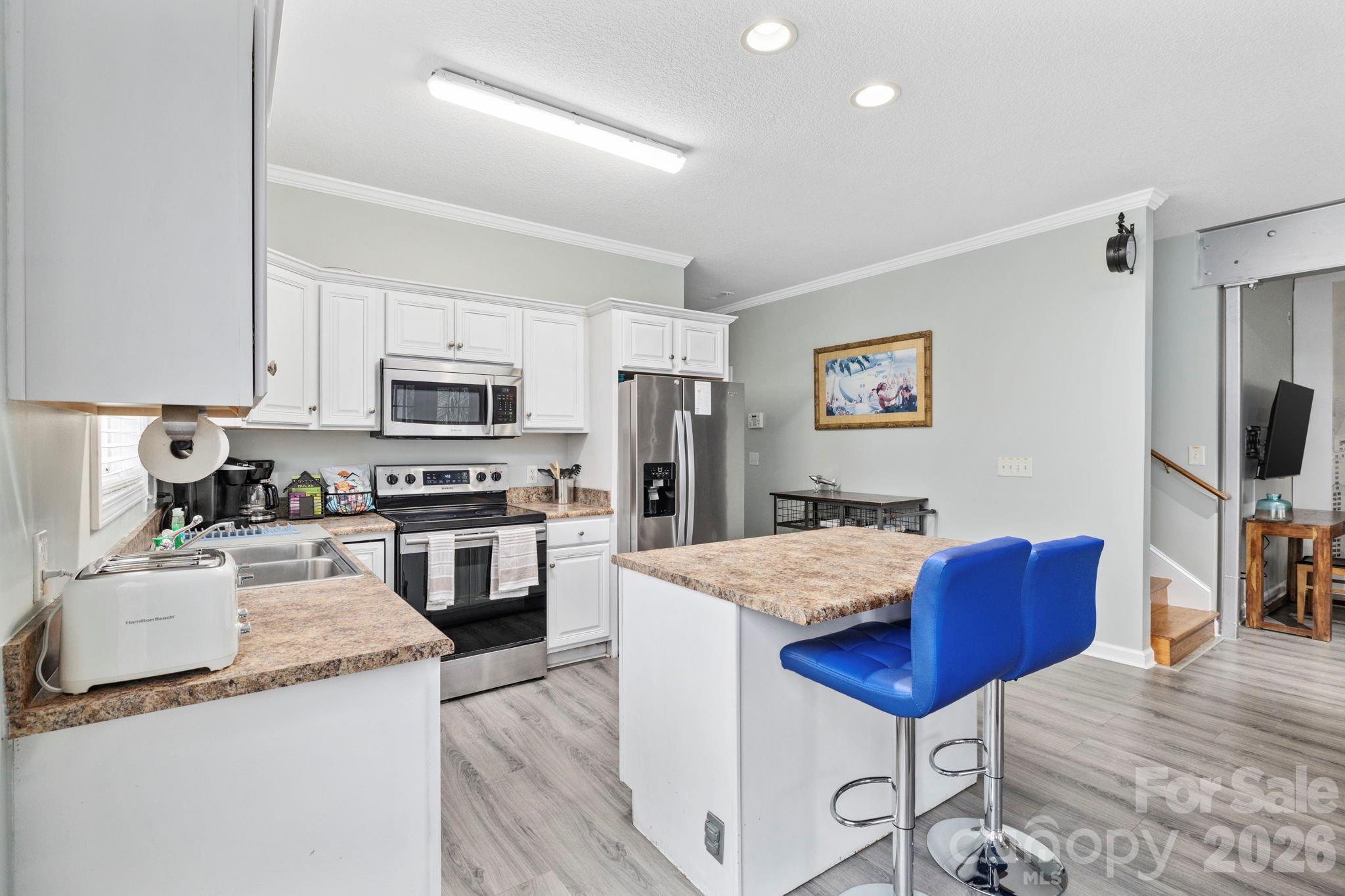 122 Rainbow Drive Property Photo 2