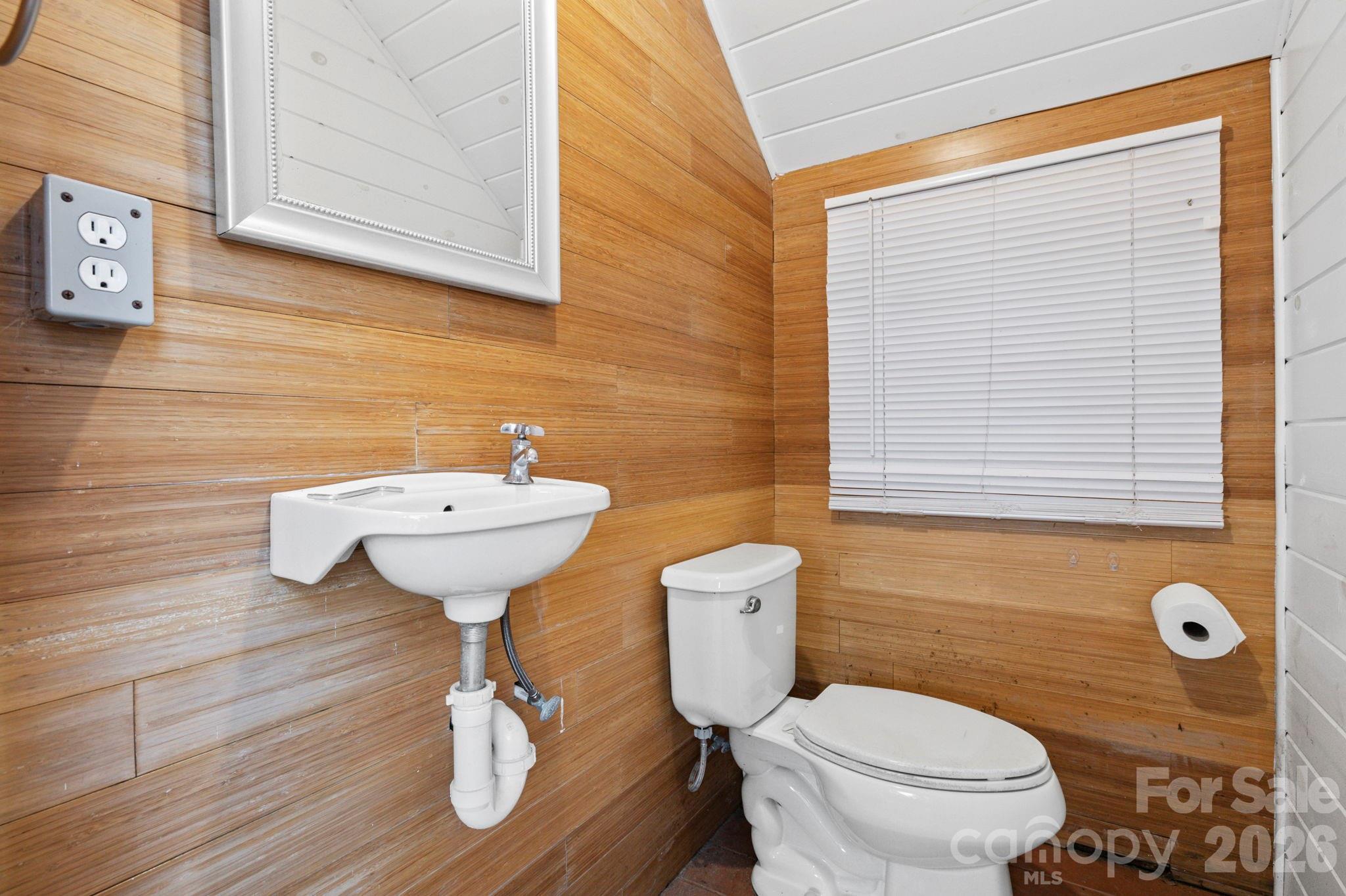 122 Rainbow Drive Property Photo 23