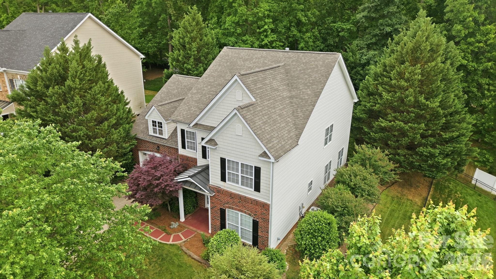 445 Buttermere Road Property Photo 2