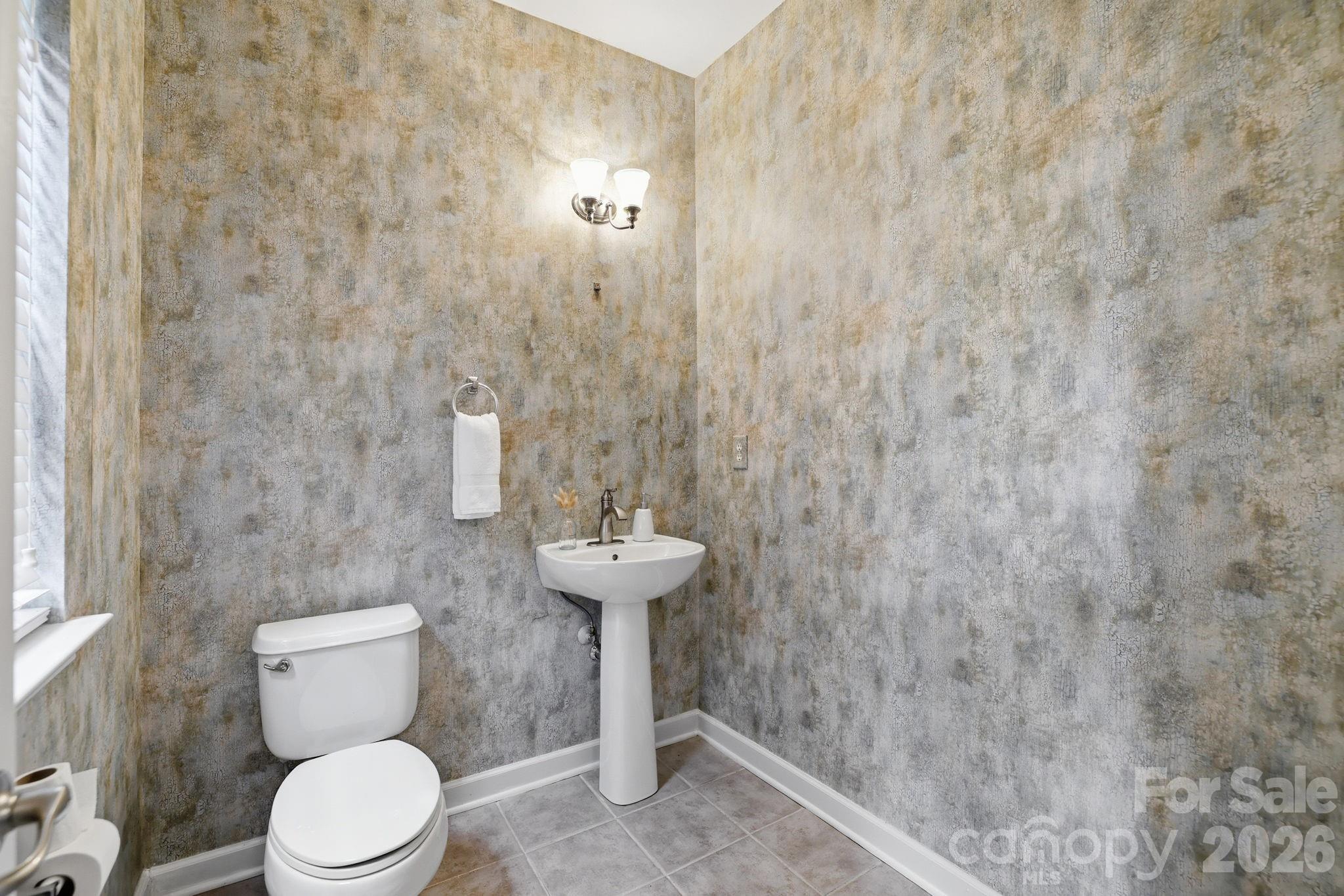 445 Buttermere Road Property Photo 9