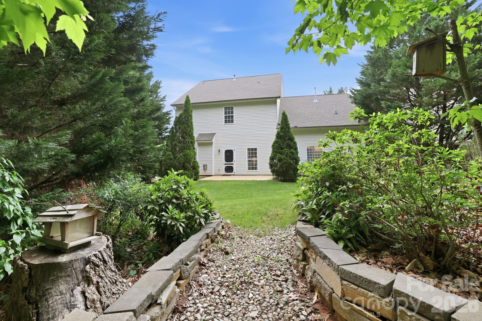 445 Buttermere Road Property Photo 32