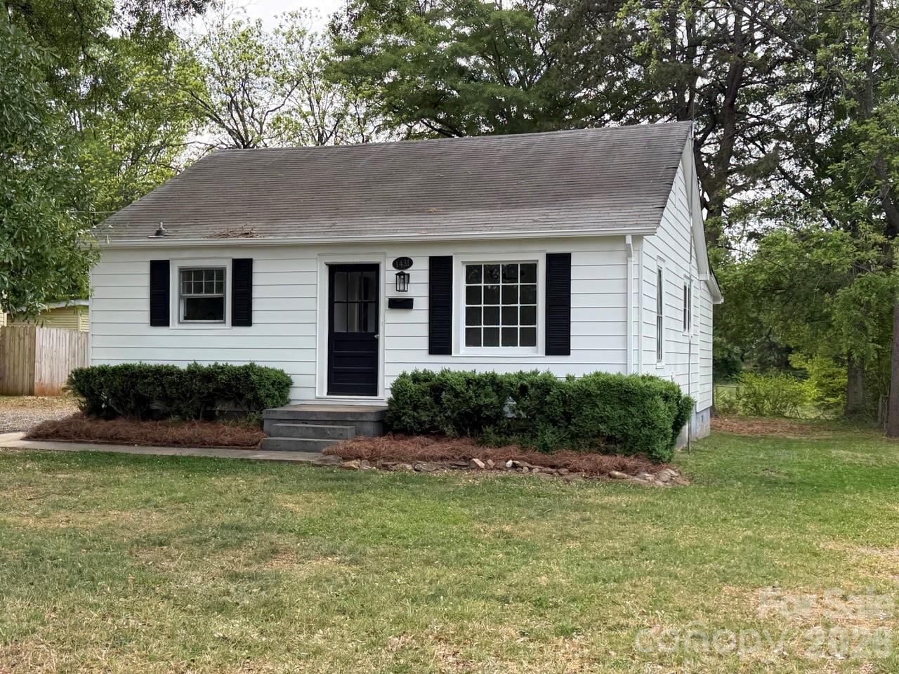 1431 3rd Street Place Property Photo 1