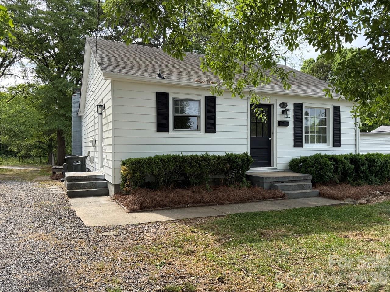 1431 3rd Street Place Property Photo 3