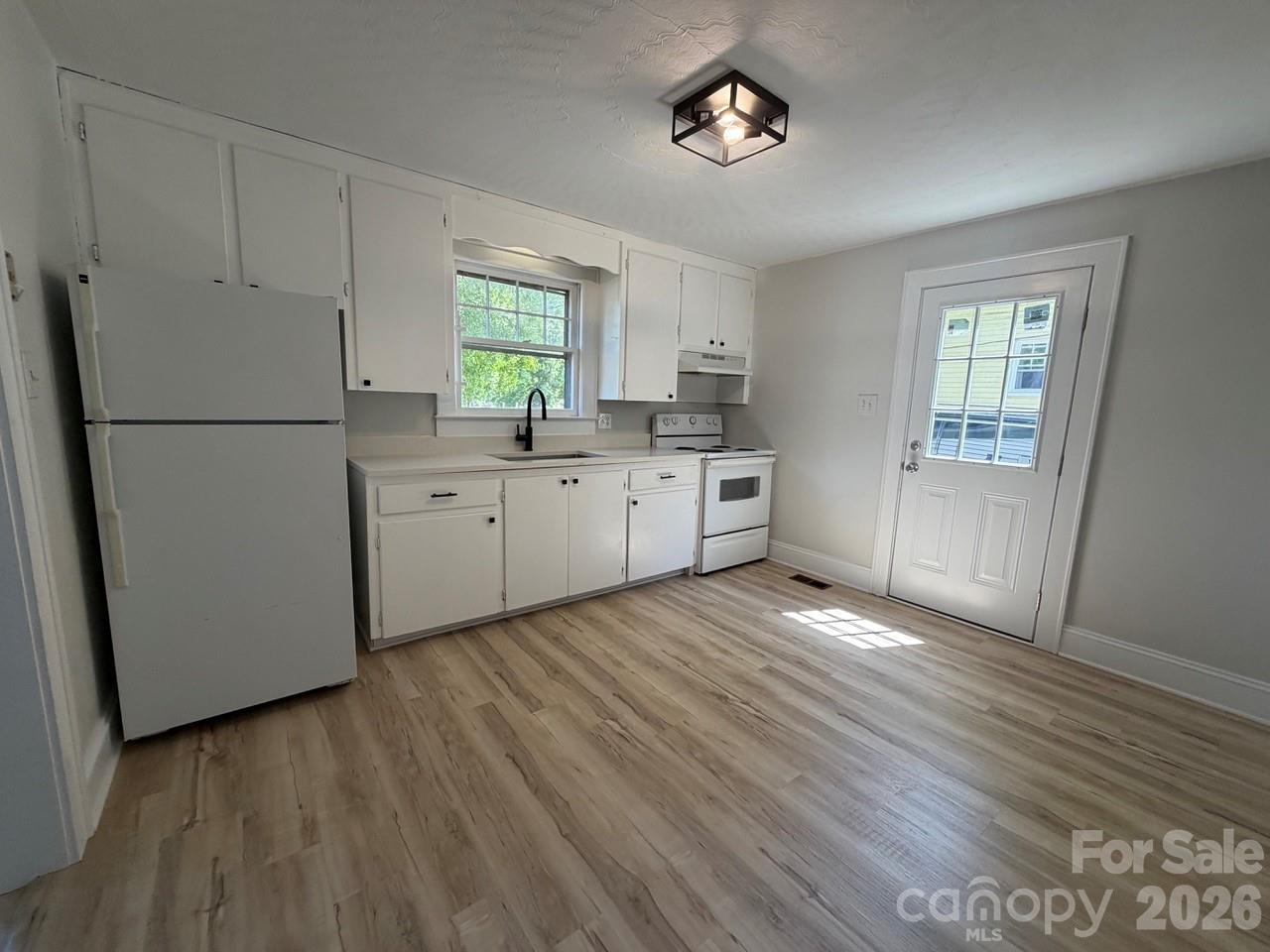 1431 3rd Street Place Property Photo 8