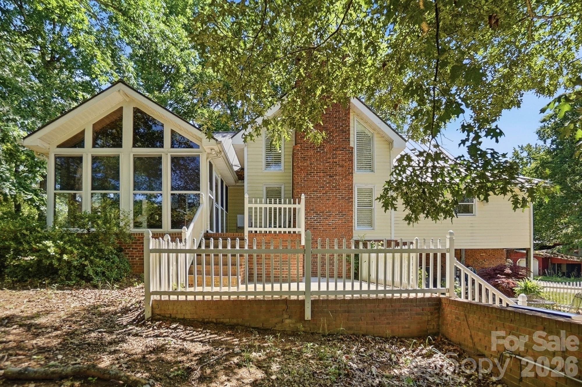 846 Windy Oaks Way Property Photo 2
