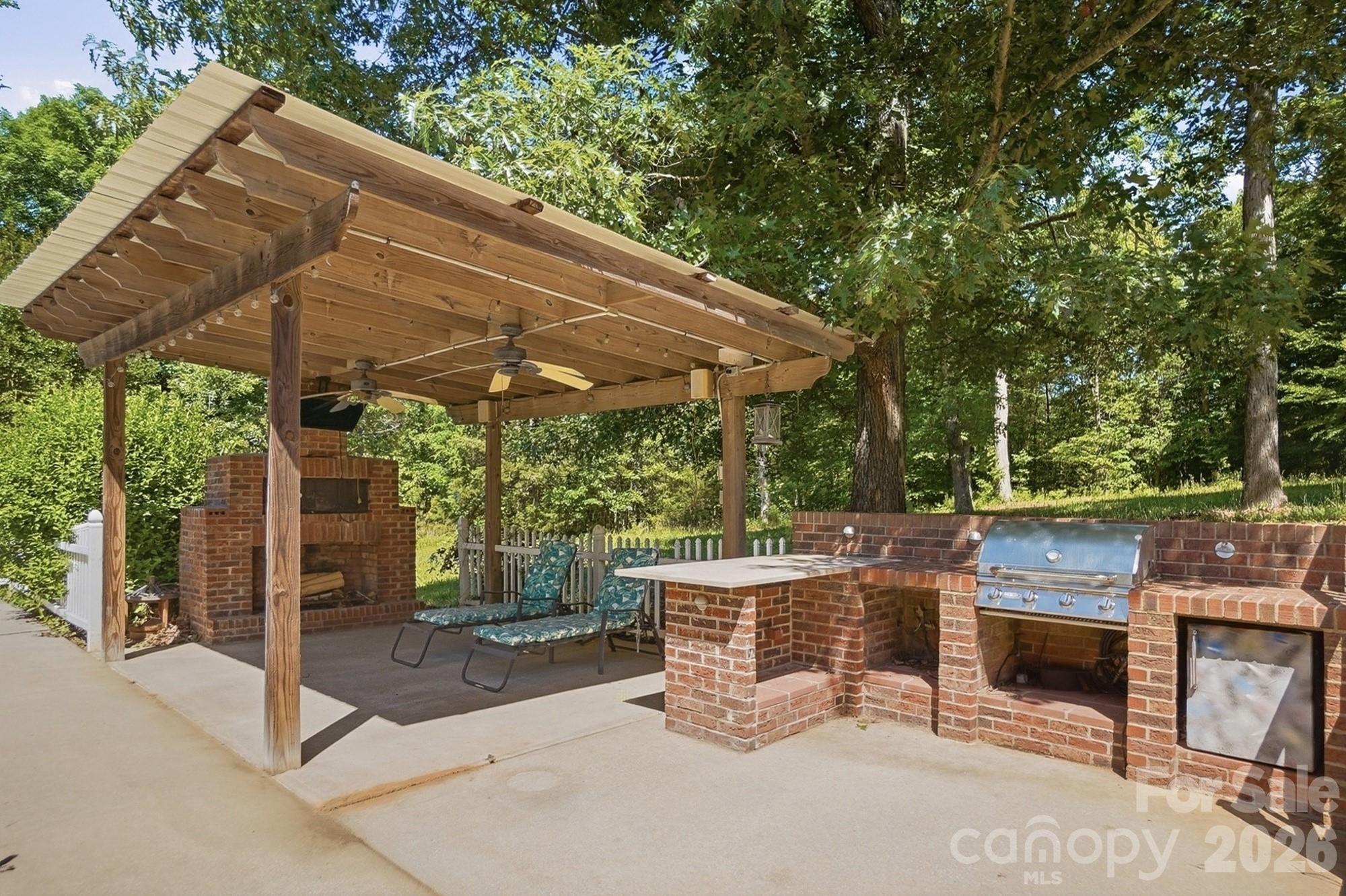846 Windy Oaks Way Property Photo 40