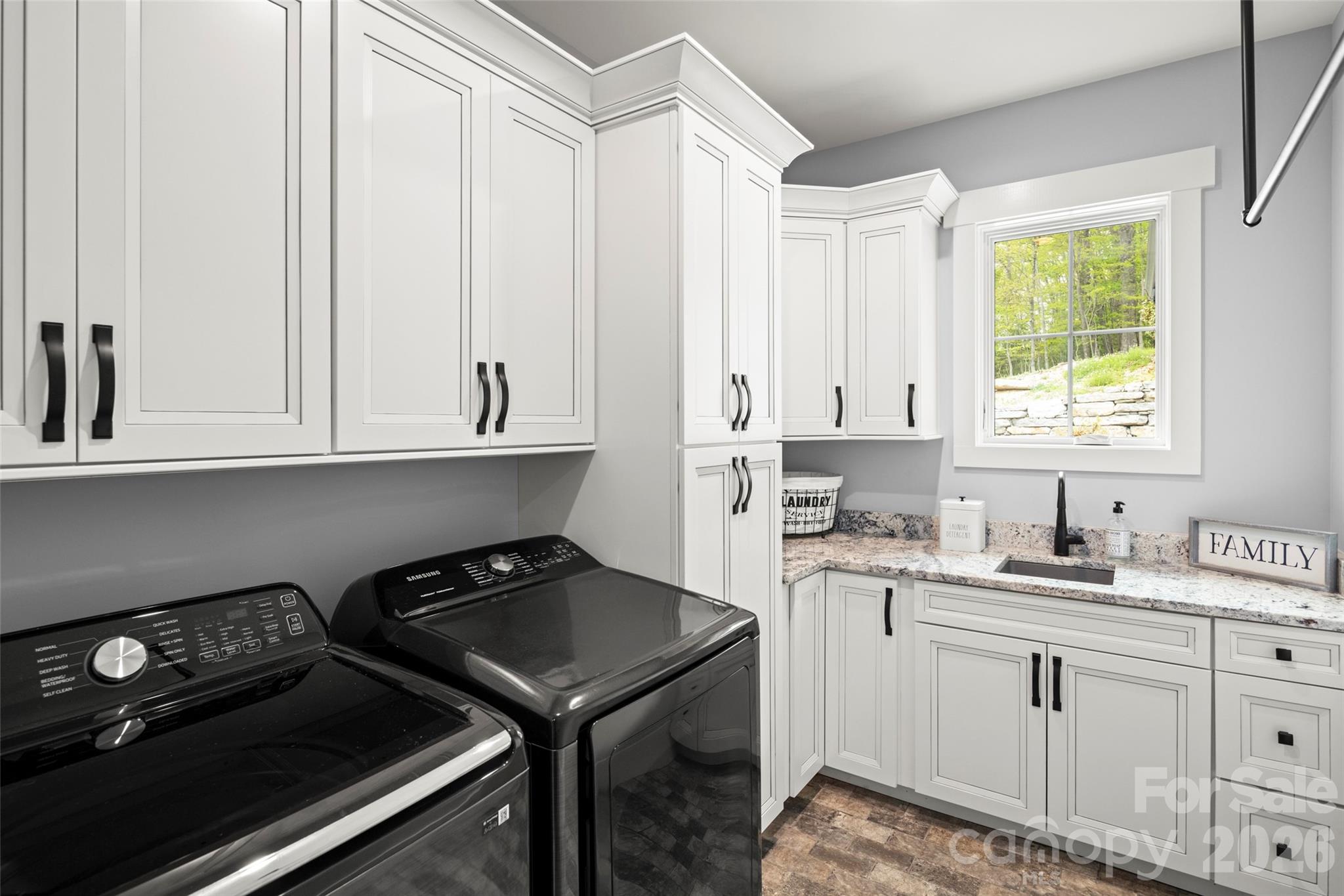 231 Tower Circle Property Photo 14