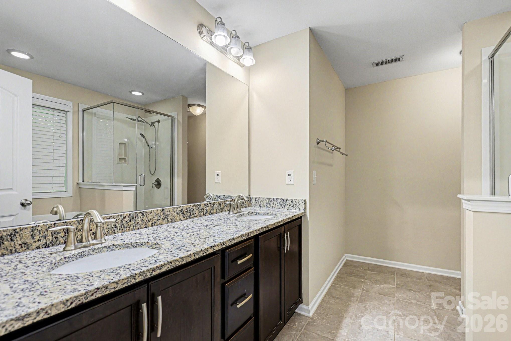 3042 Collin House Drive Property Photo 15