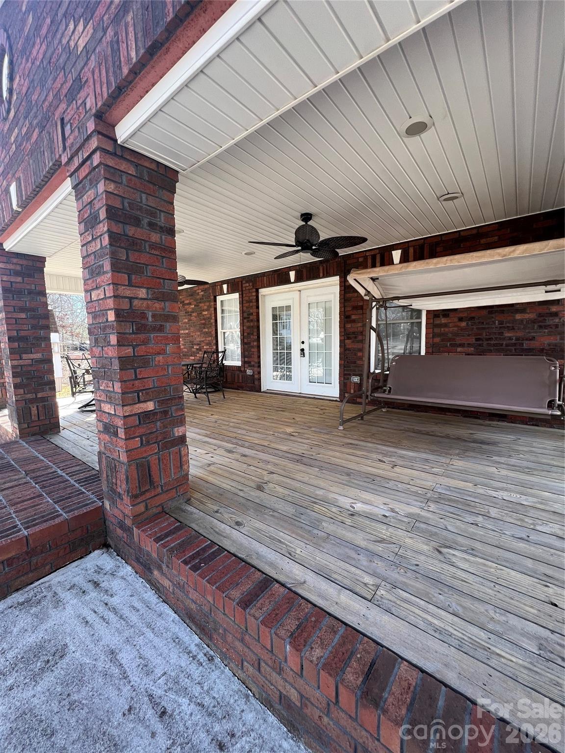 129 Twin Bluff Trail Property Photo 4