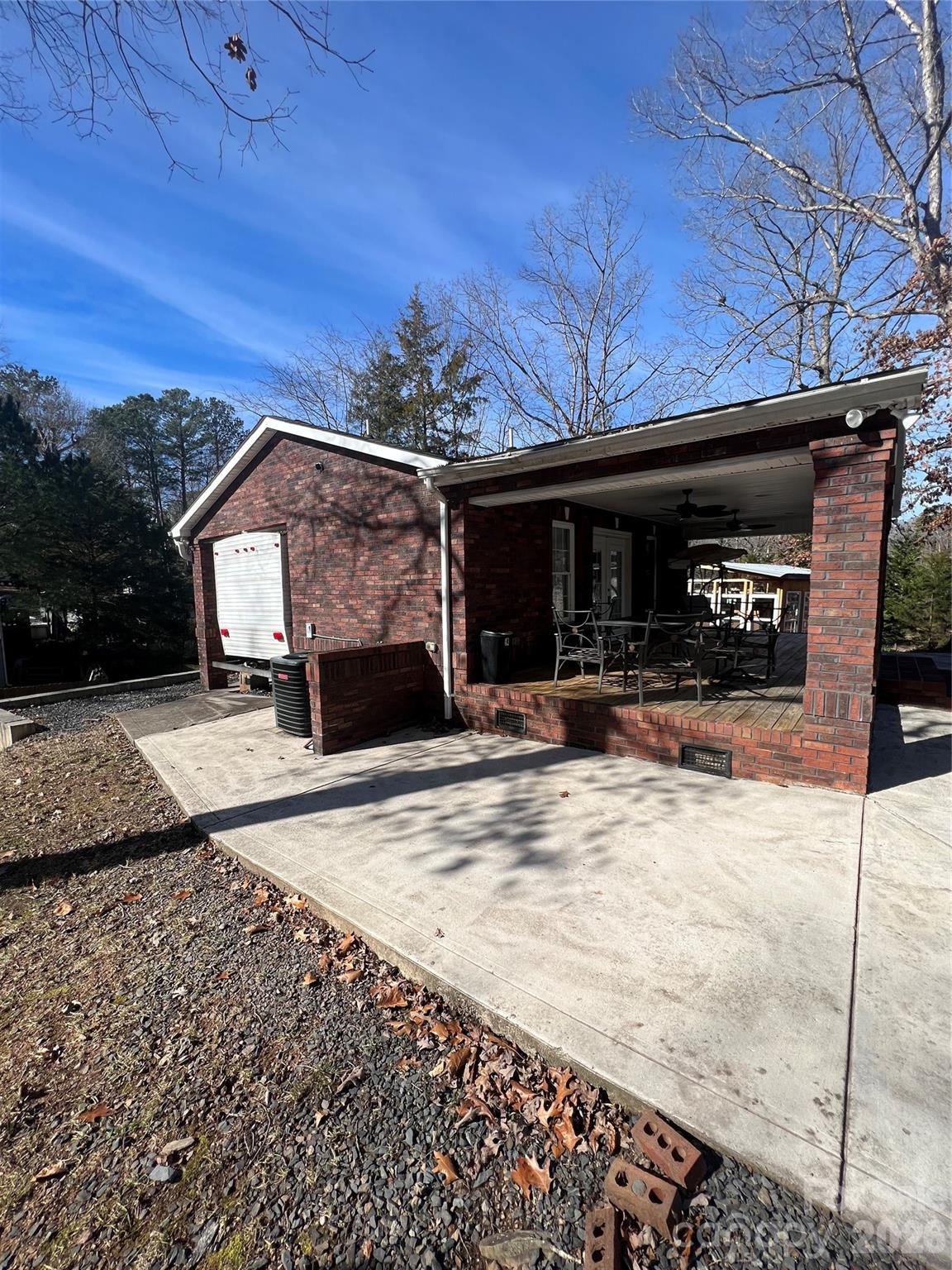 129 Twin Bluff Trail Property Photo 8