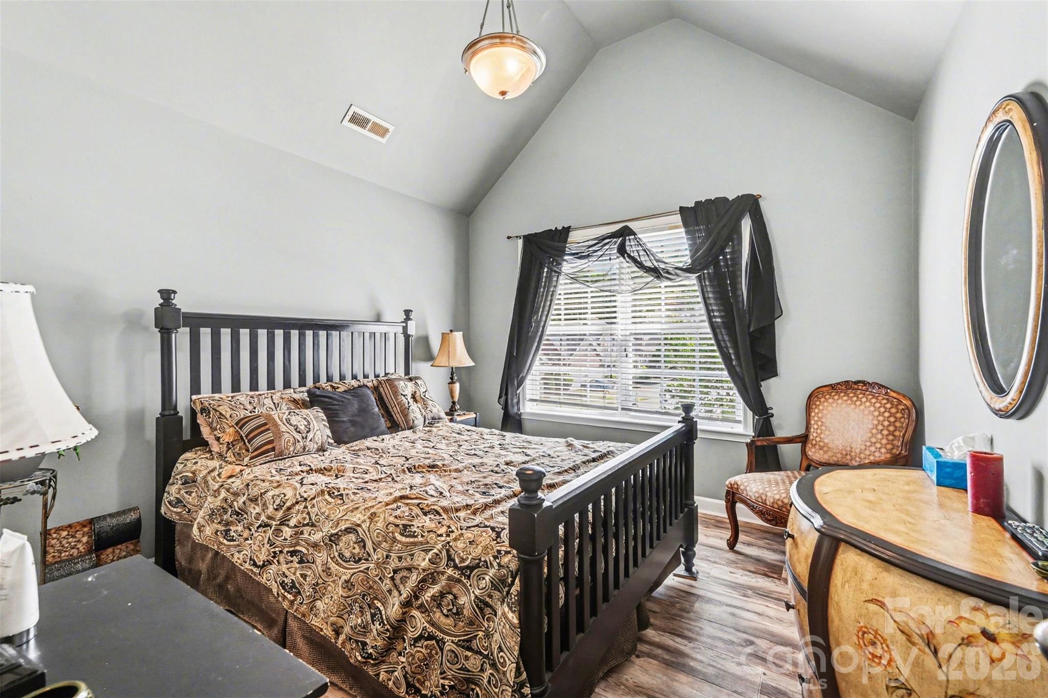 10812 Clark Street Property Photo 16