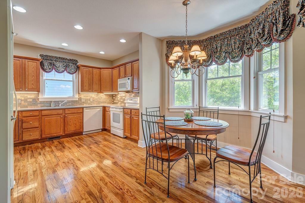 4 Olde Cottage Lane Property Photo 3