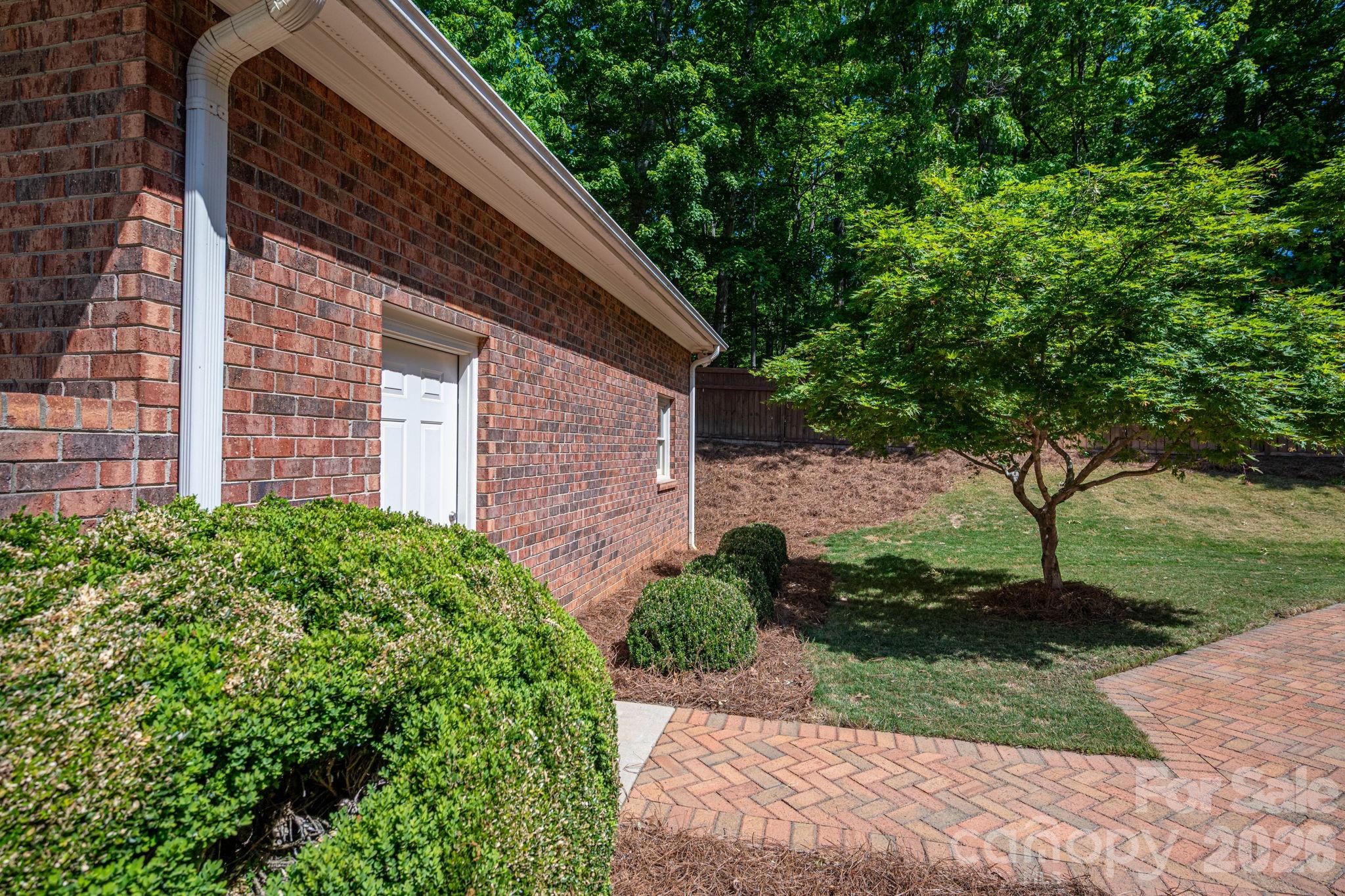 110 Elizabeth Court Property Photo 44