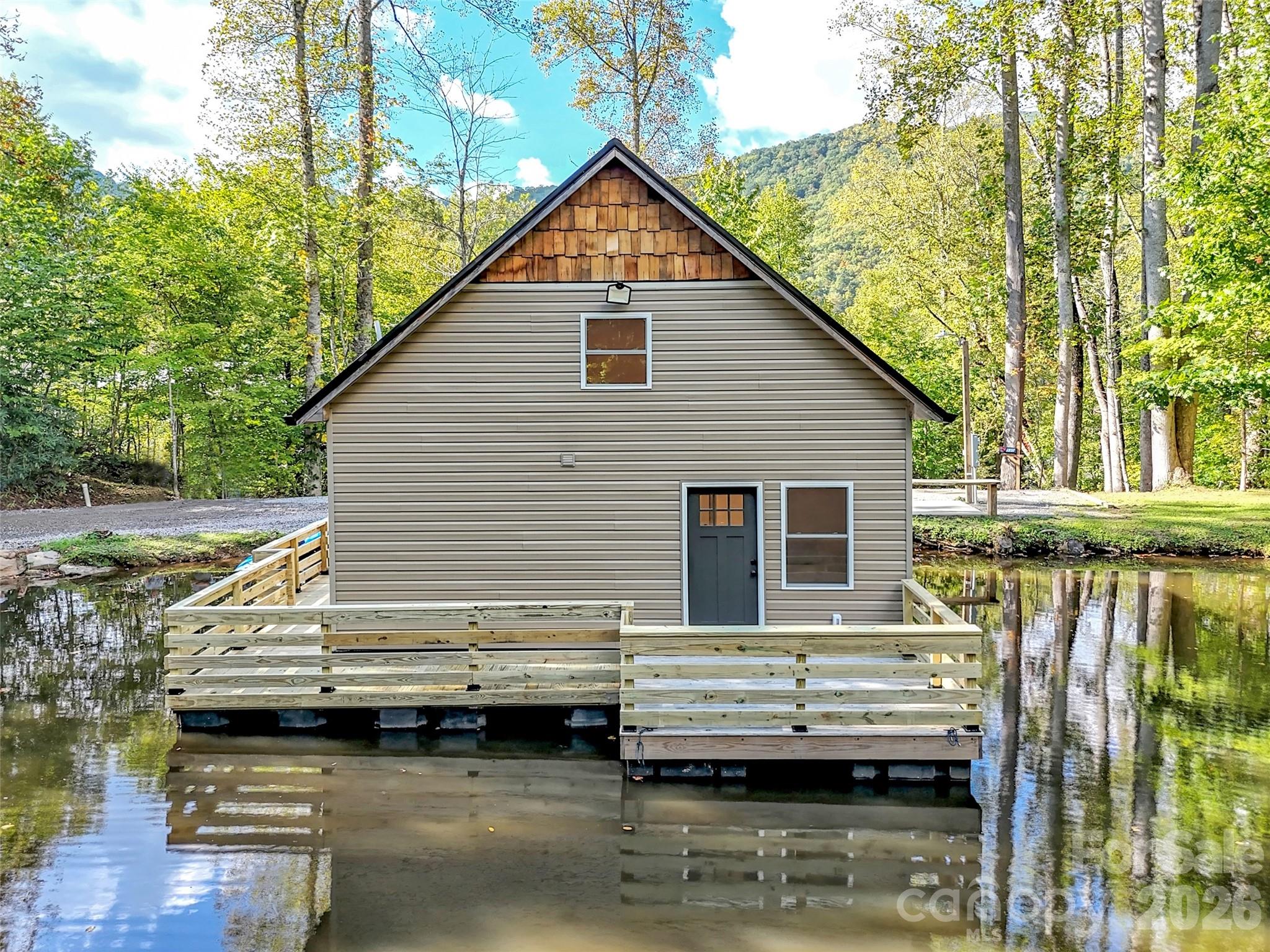 535 Hemlock Loop Property Photo 29