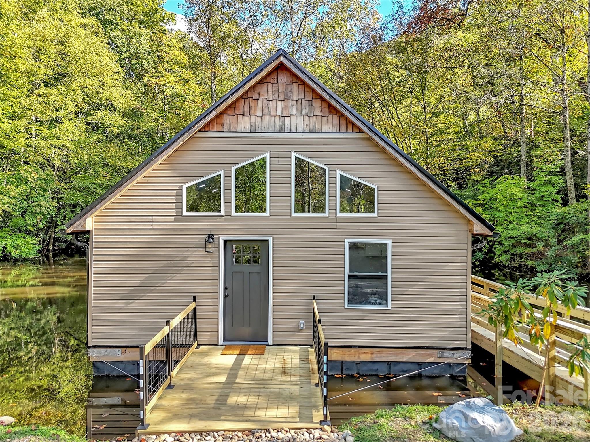 535 Hemlock Loop Property Photo 34