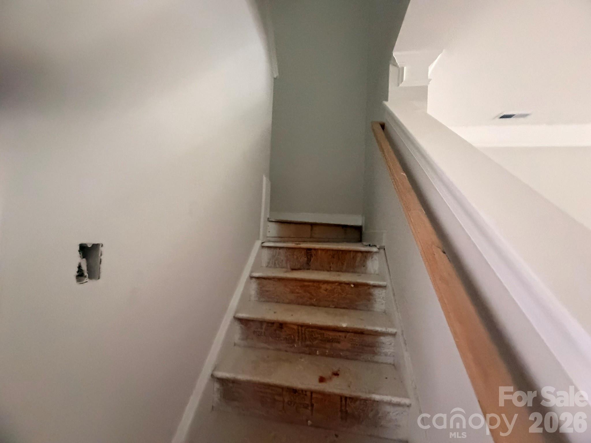 4370 Black Court Property Photo 6