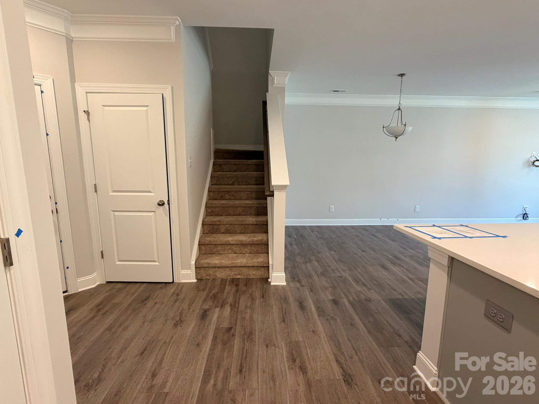 4370 Black Court Property Photo 6