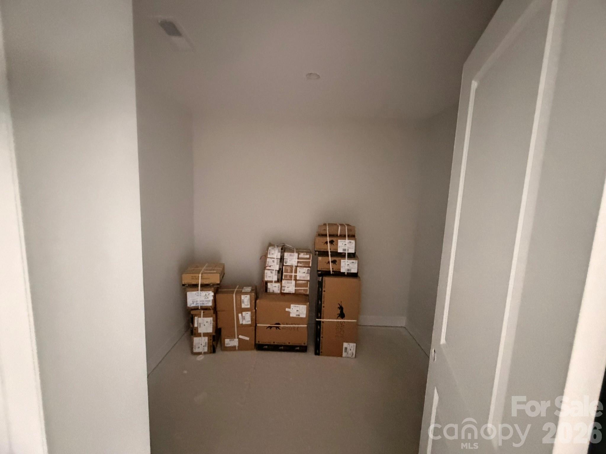 4370 Black Court Property Photo 11