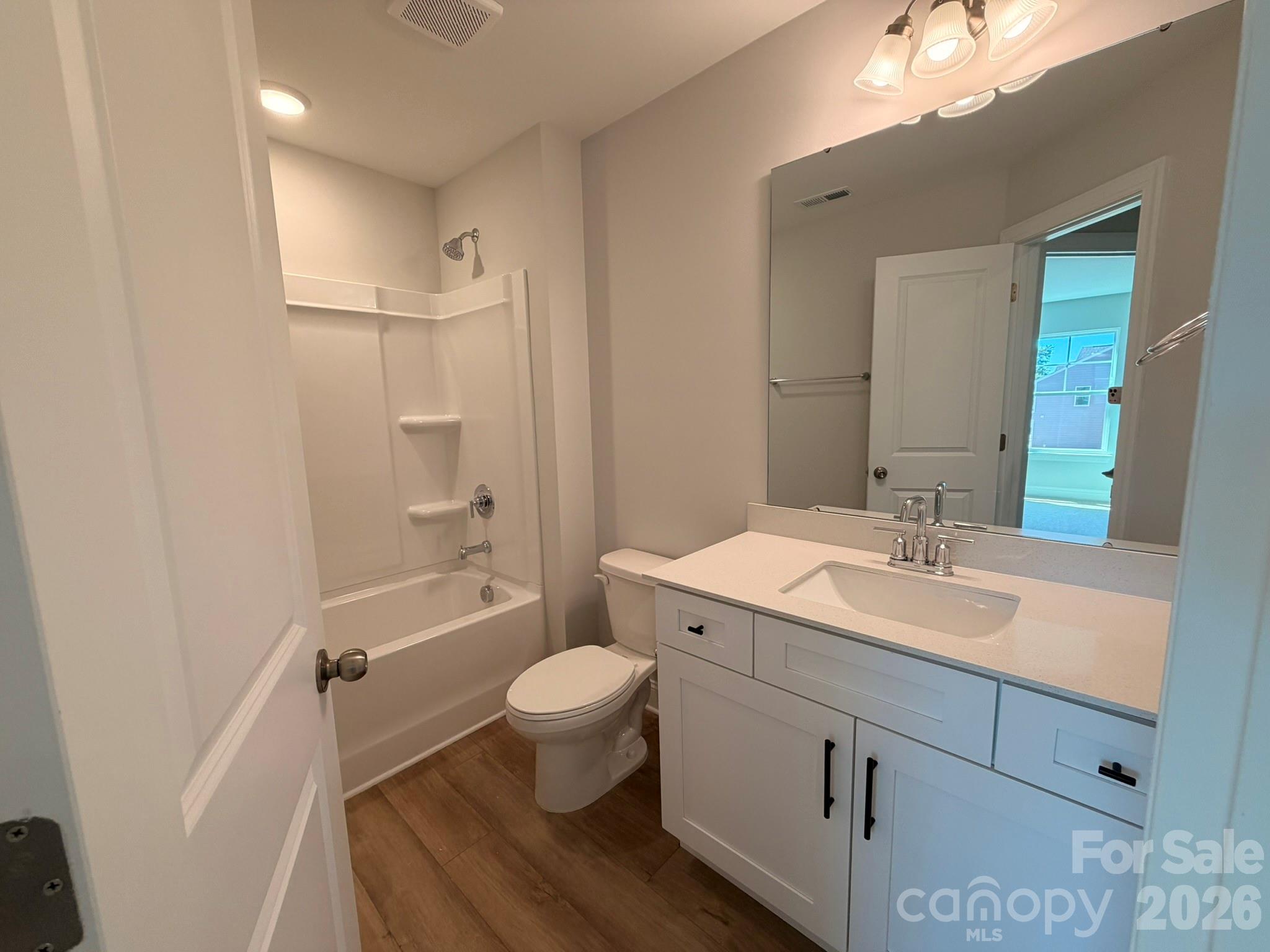 4364 Black Court Property Photo 13