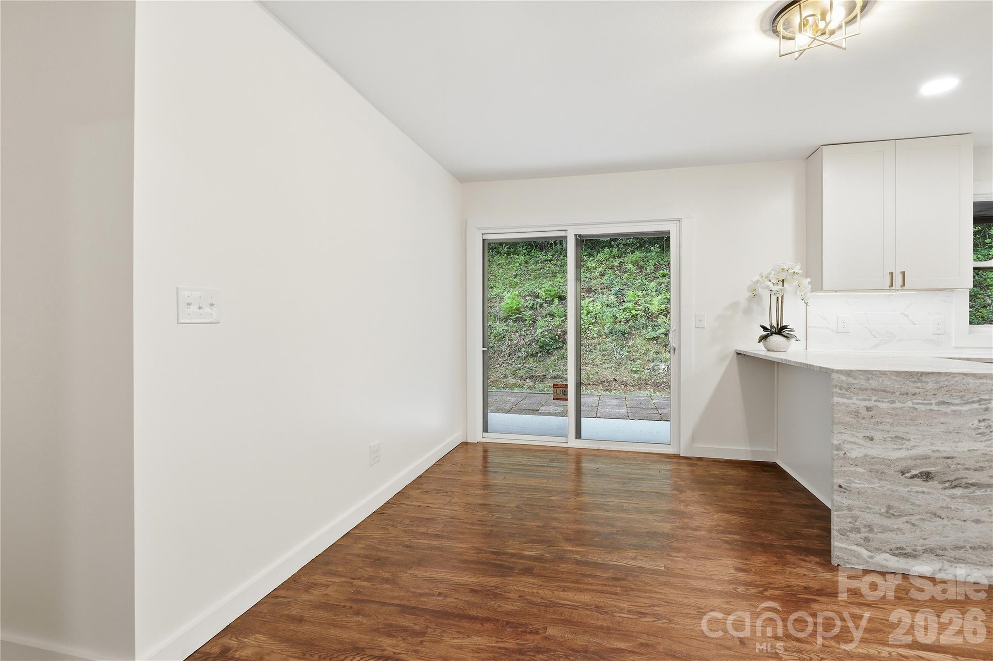 30 Top Of The Mountain Road Property Photo 9