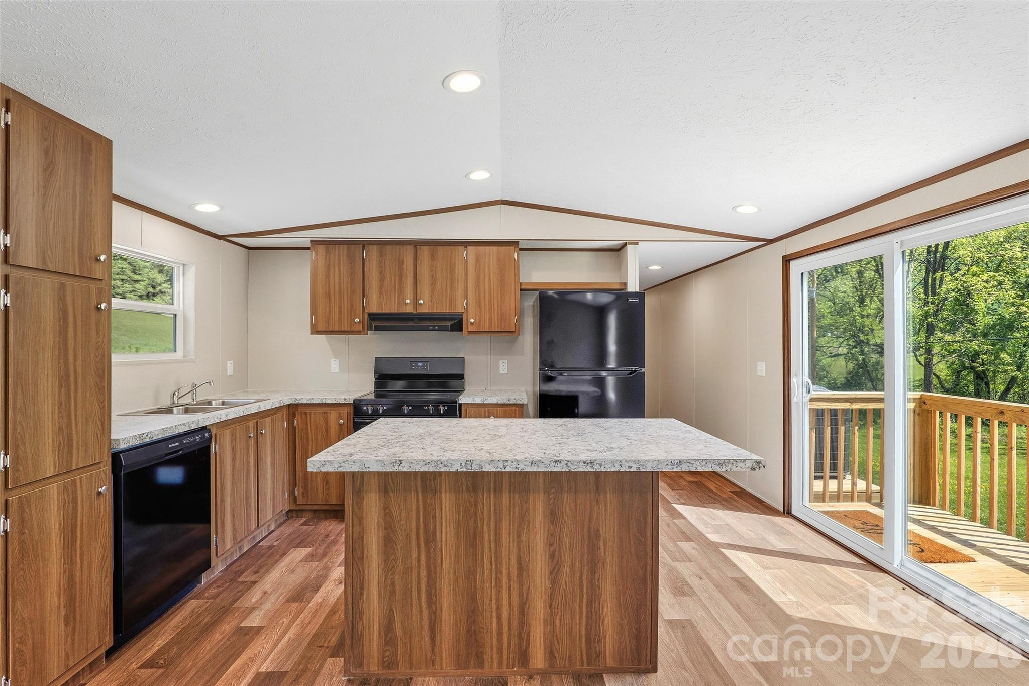 265 Curtis Creek Road Property Photo 3