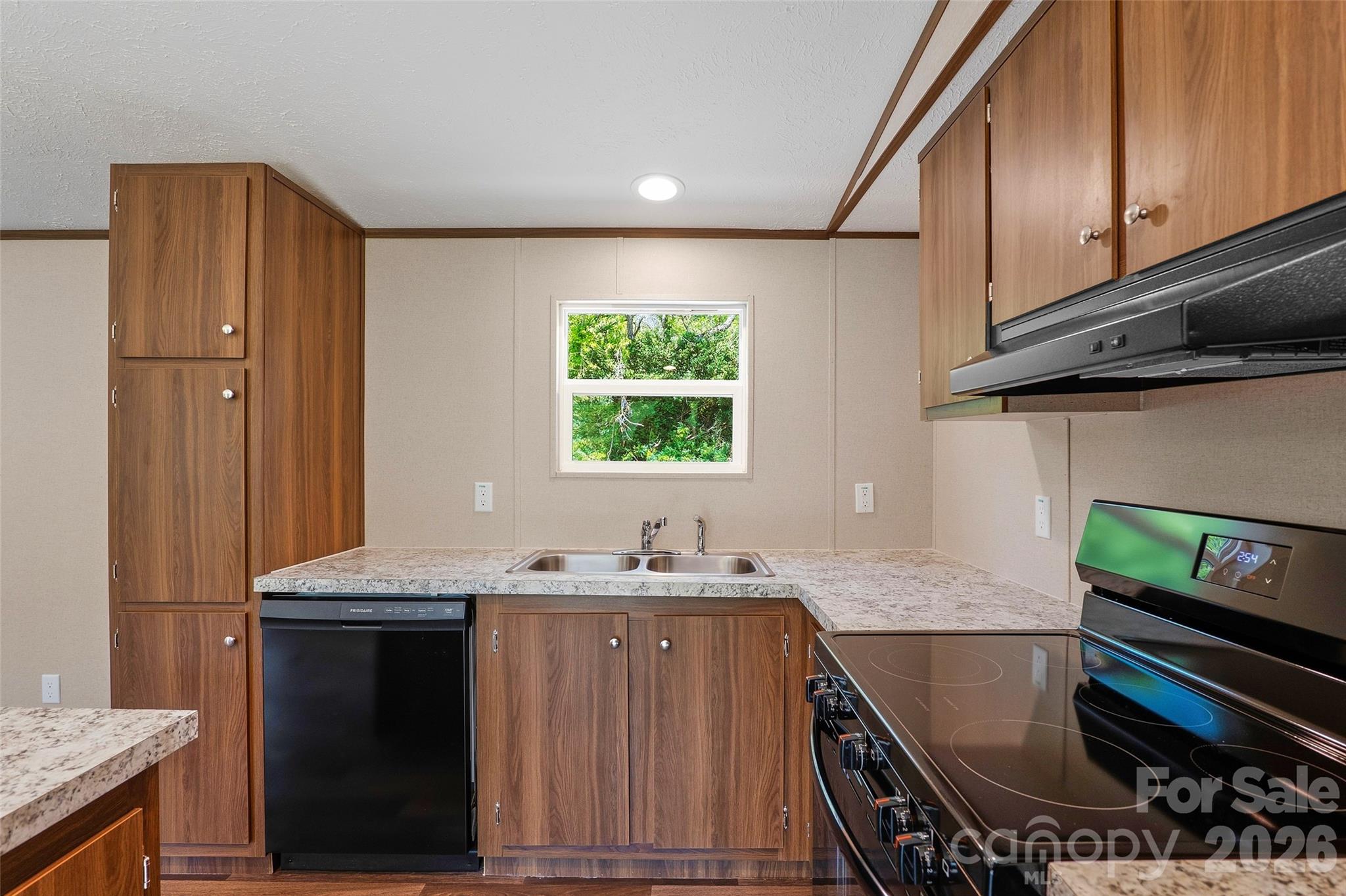 265 Curtis Creek Road Property Photo 4