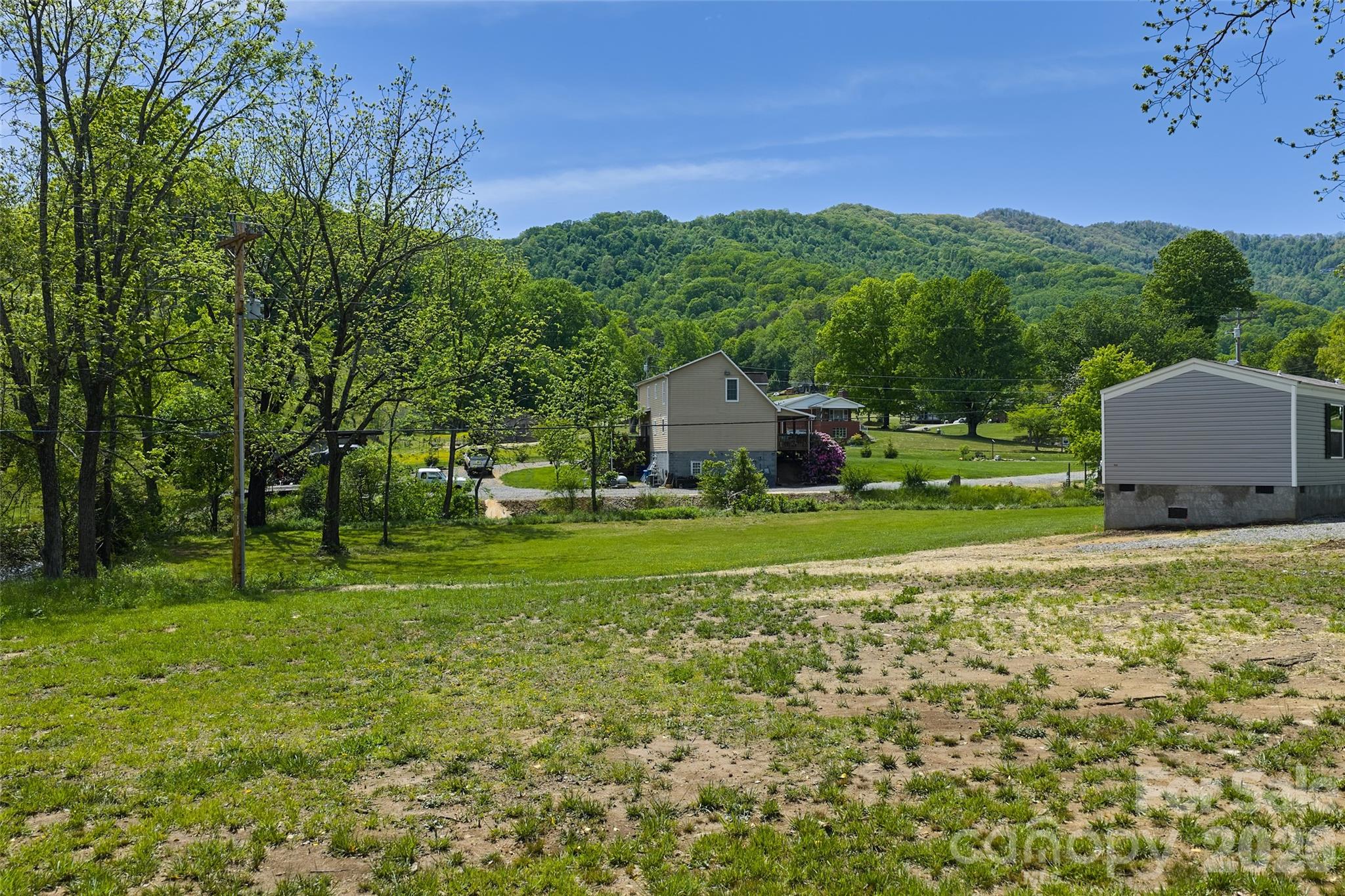 265 Curtis Creek Road Property Photo 15