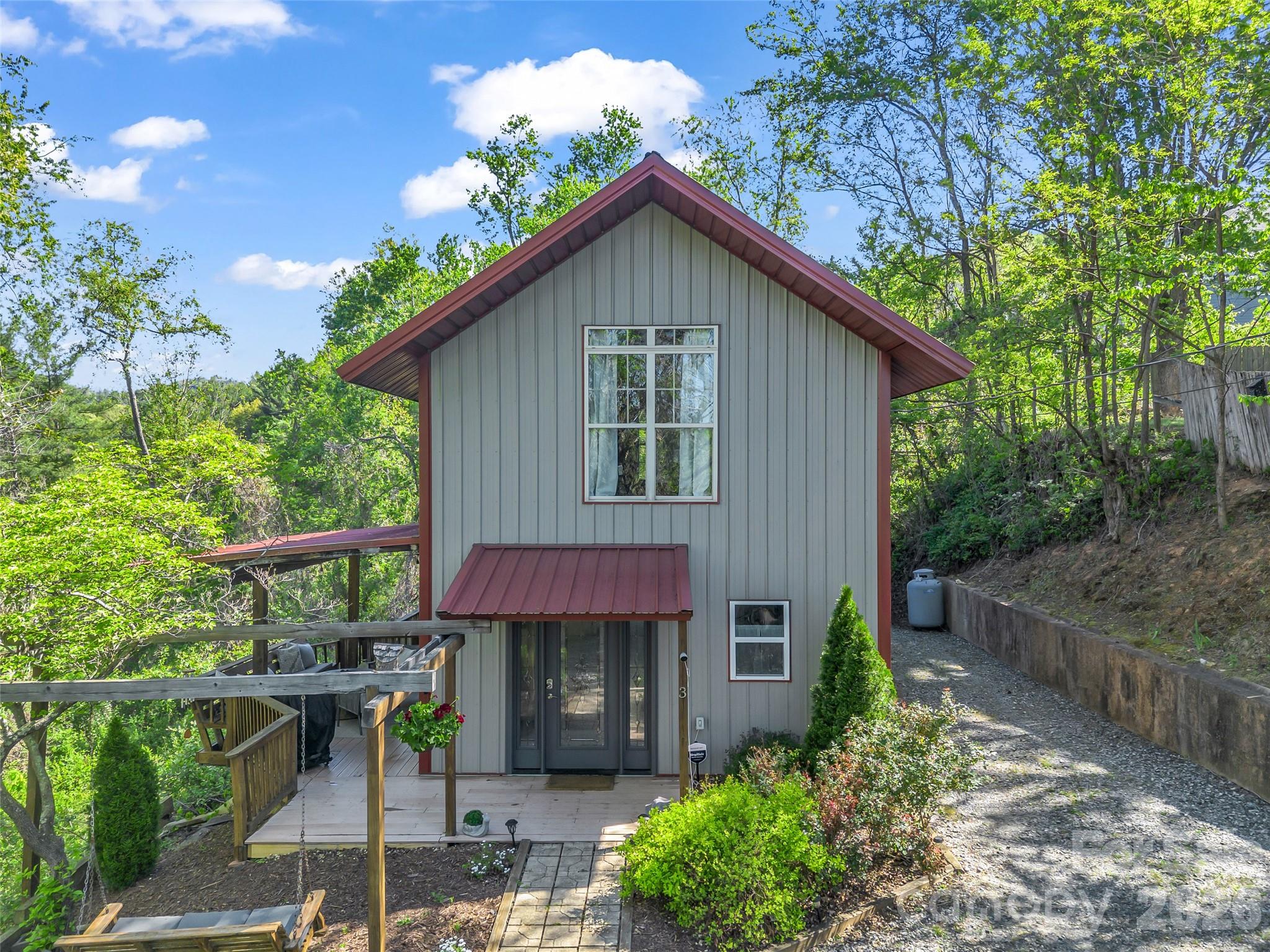 3 Ravine Extension Property Photo 5