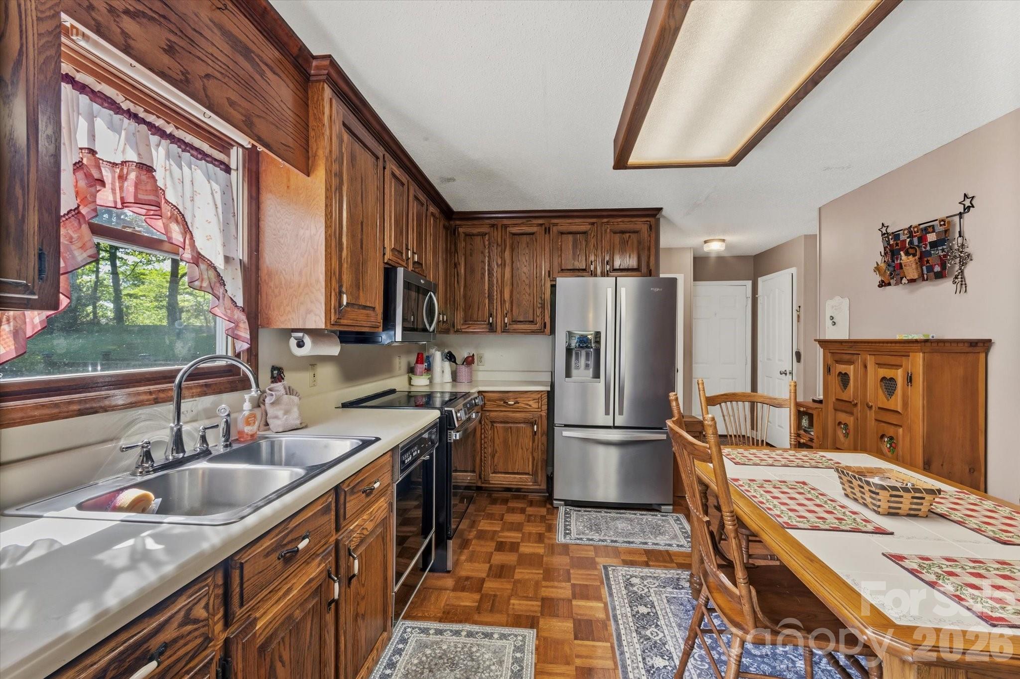 295 Cobblestone Drive Property Photo 10