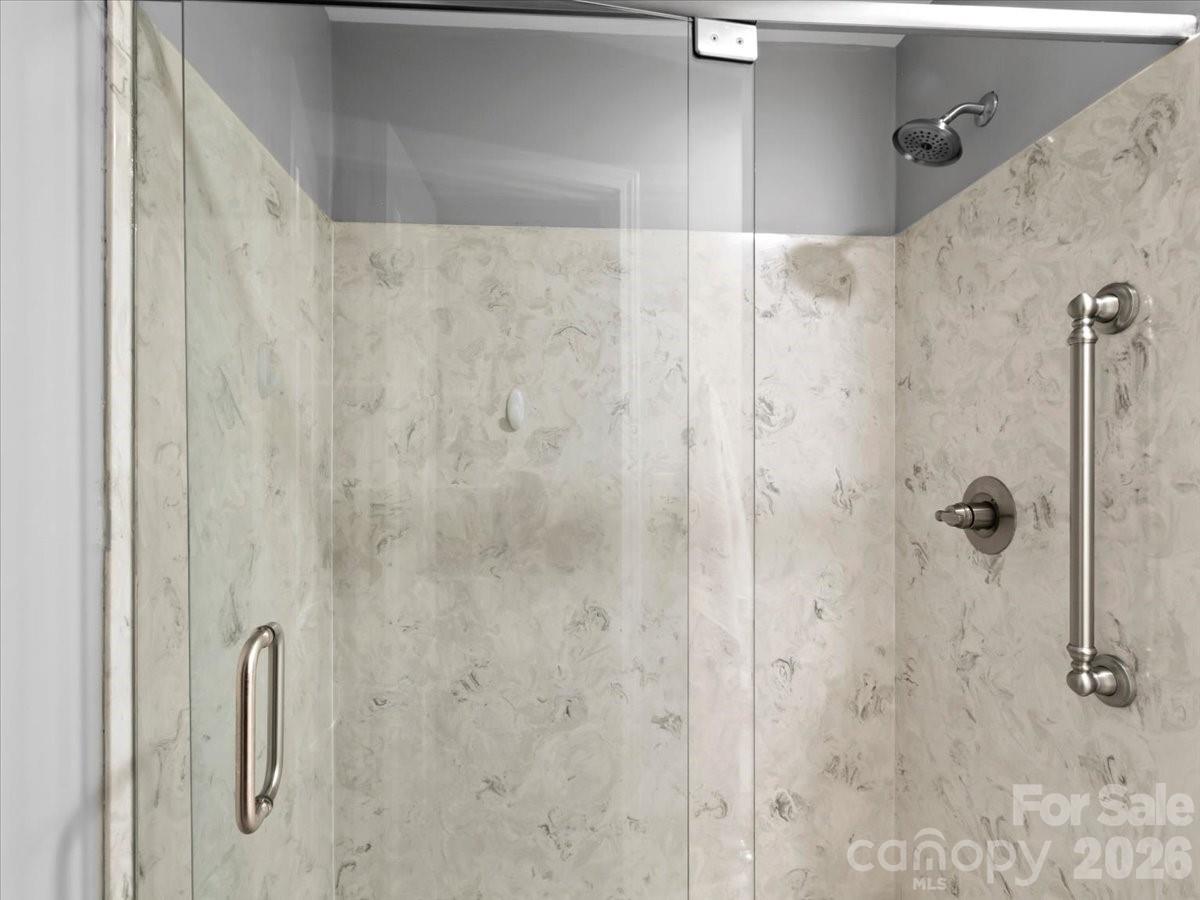 301 Robertson Street Property Photo 23