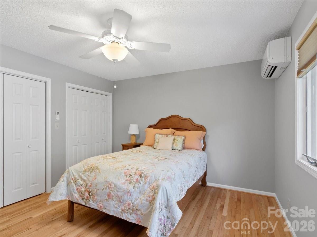 301 Robertson Street Property Photo 27