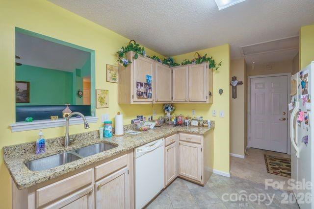 1236 Midlake Road Property Photo 9