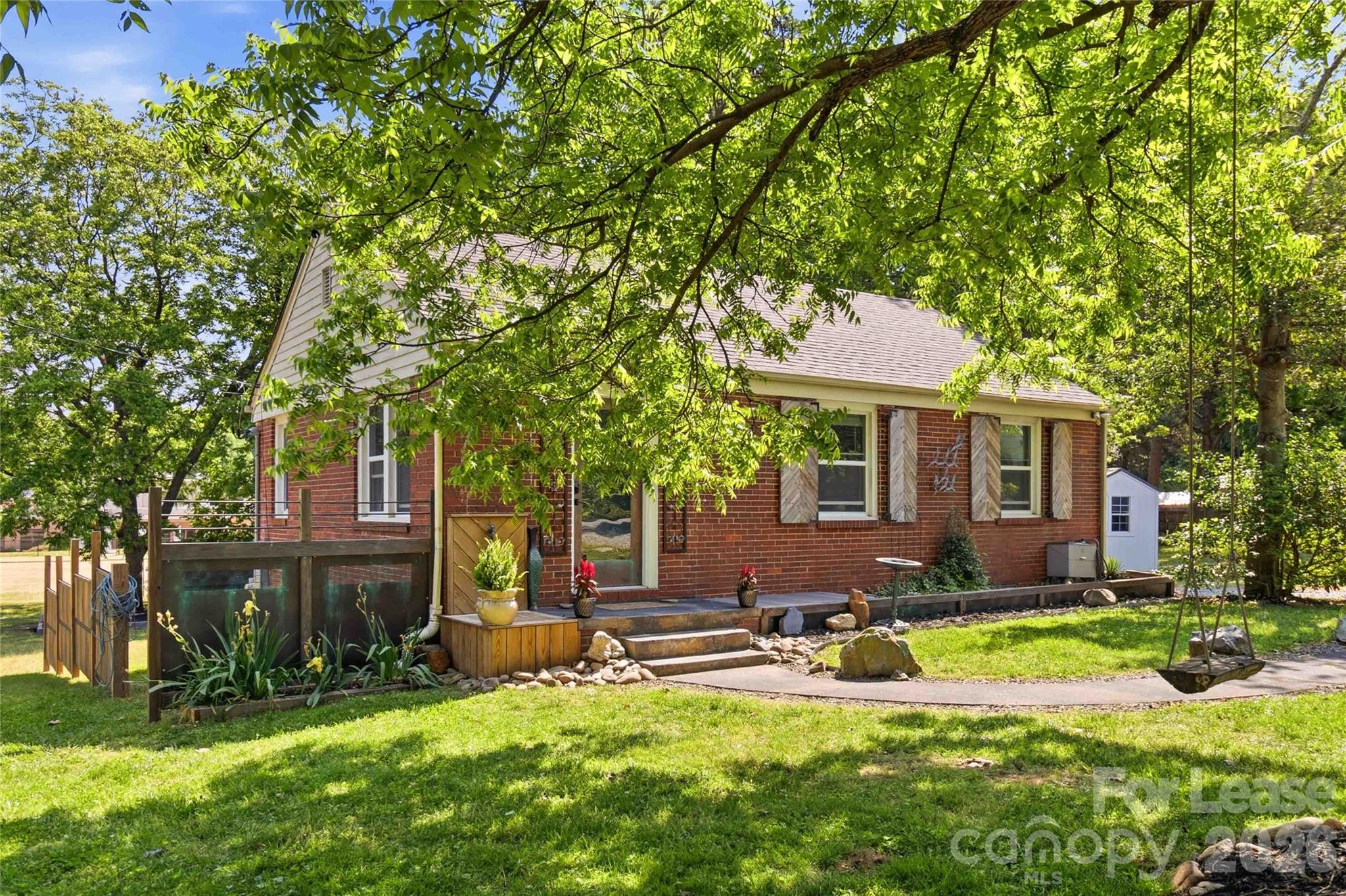 20618 Cornelius Court Property Photo 2