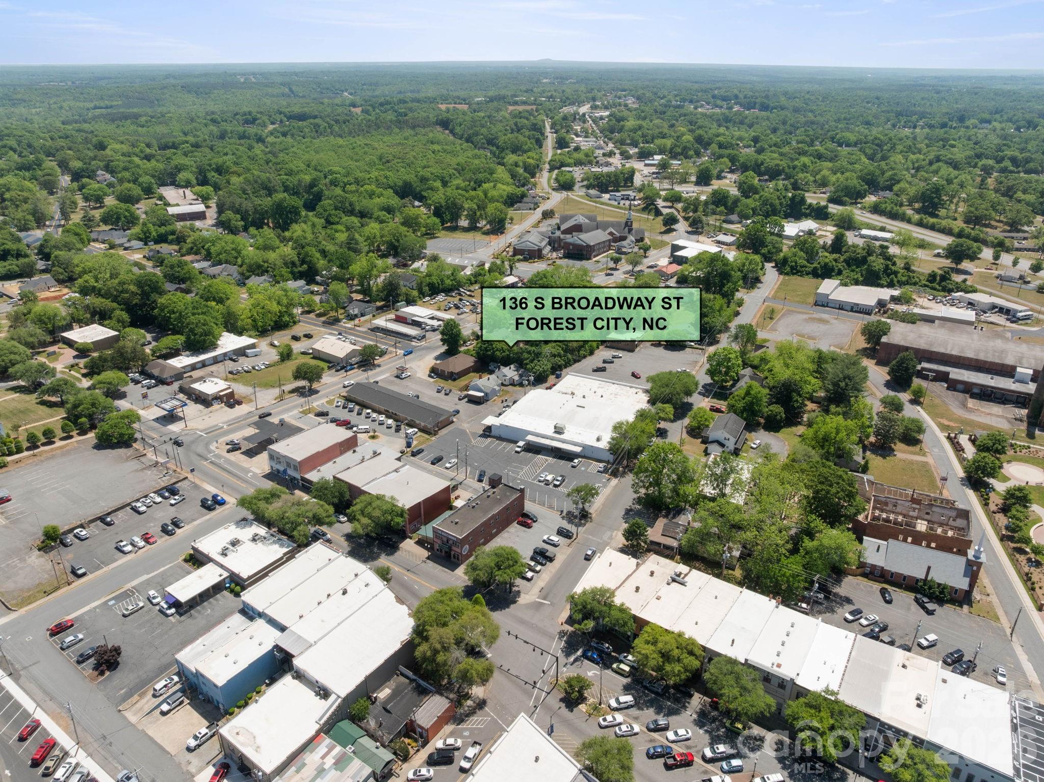 136 S Broadway Street Property Photo 17