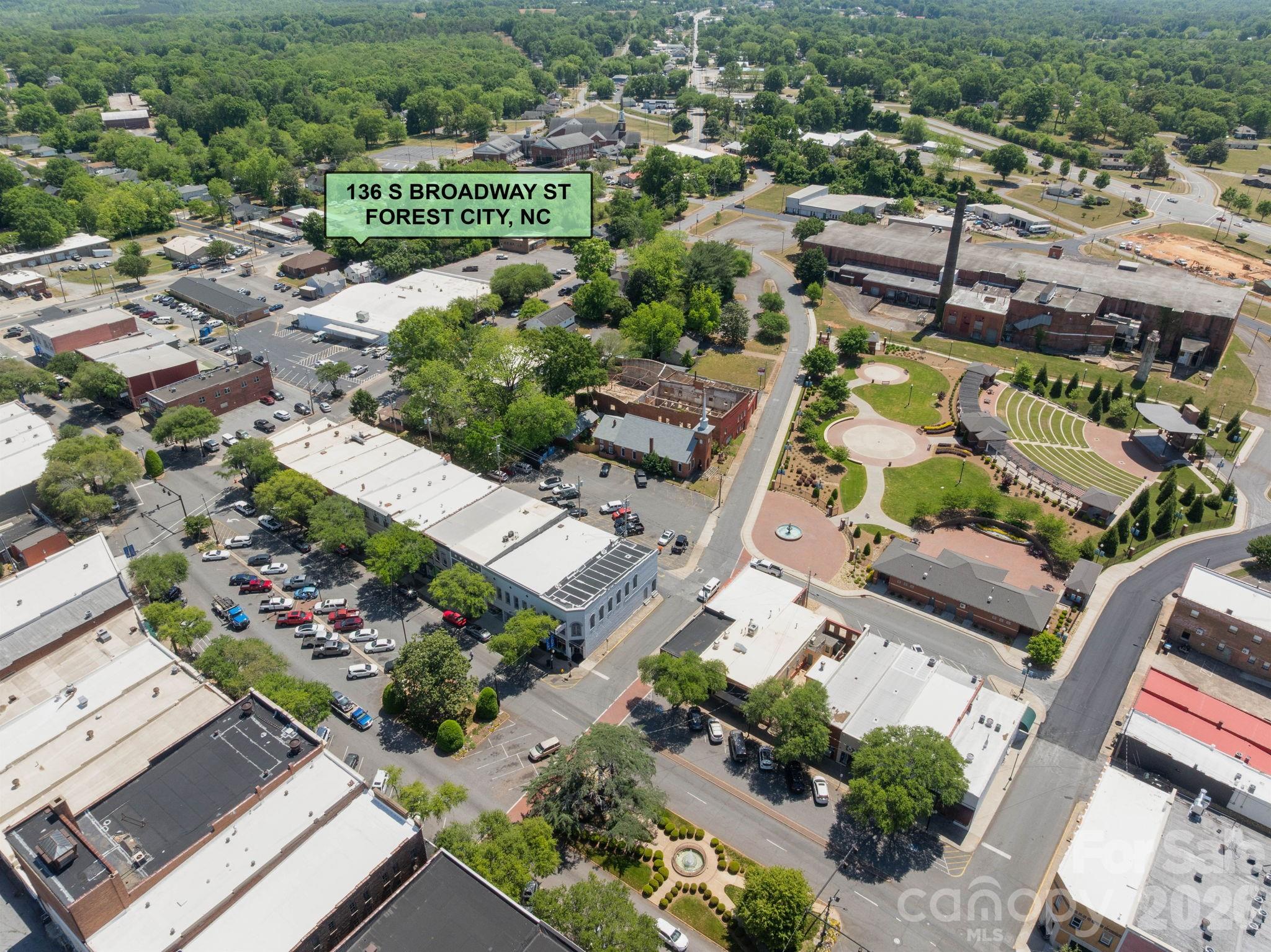 136 S Broadway Street Property Photo 20