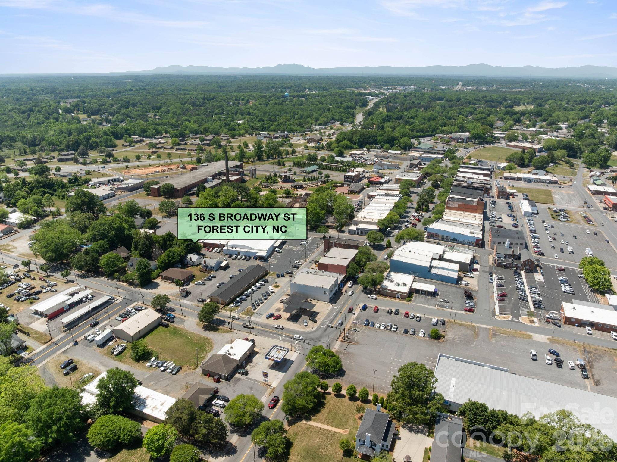 136 S Broadway Street Property Photo 21