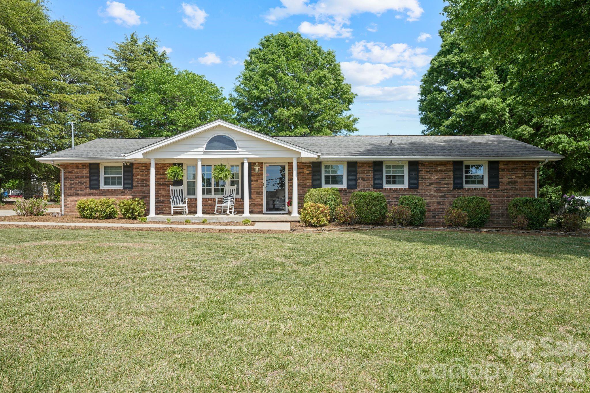 3328 Sulphur Springs Road Property Photo 3