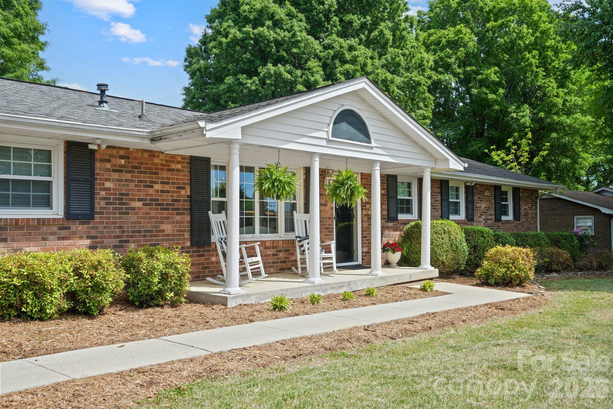3328 Sulphur Springs Road Property Photo 4