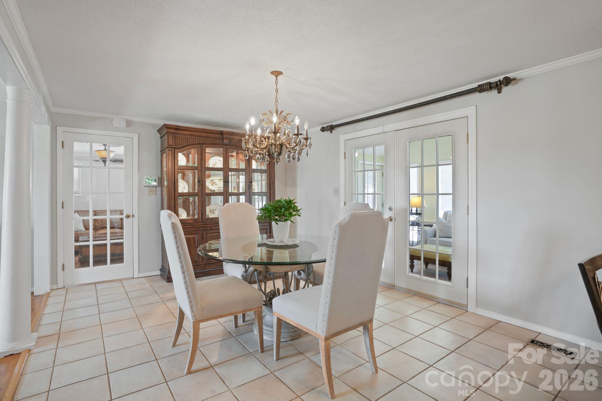 3328 Sulphur Springs Road Property Photo 13