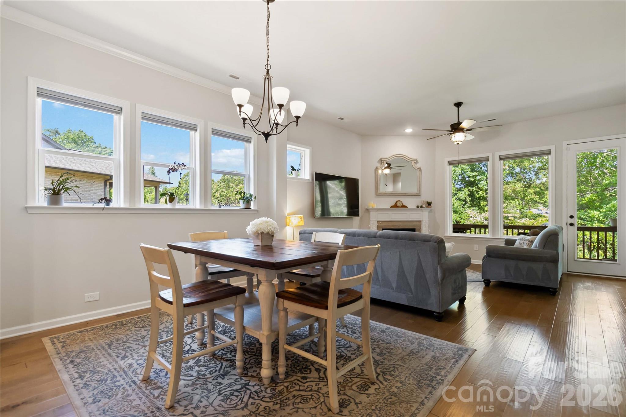 1124 Greenbridge Drive Property Photo 10
