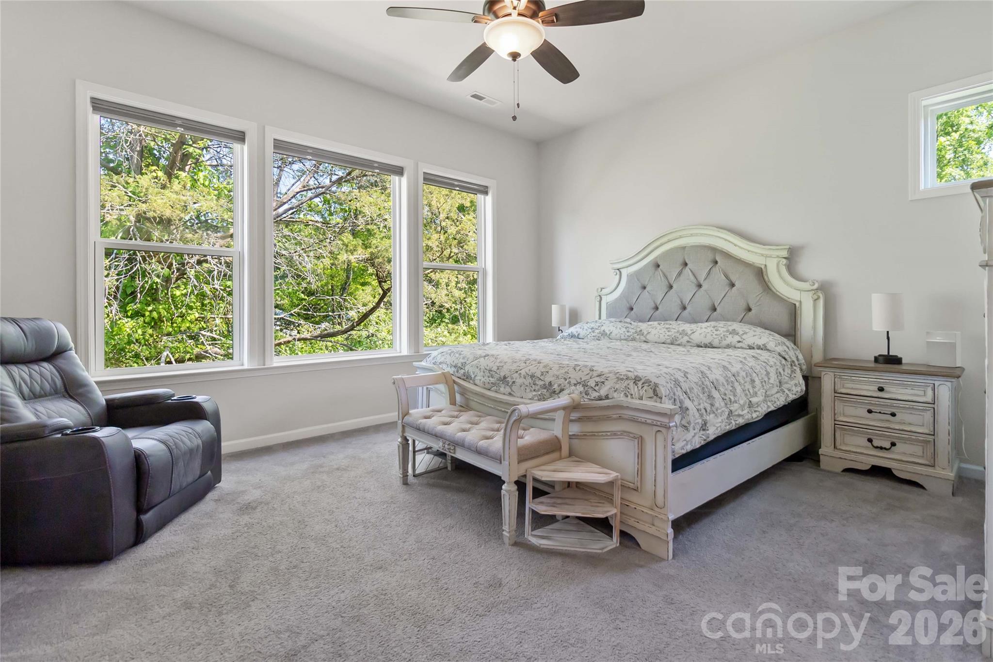 1124 Greenbridge Drive Property Photo 13
