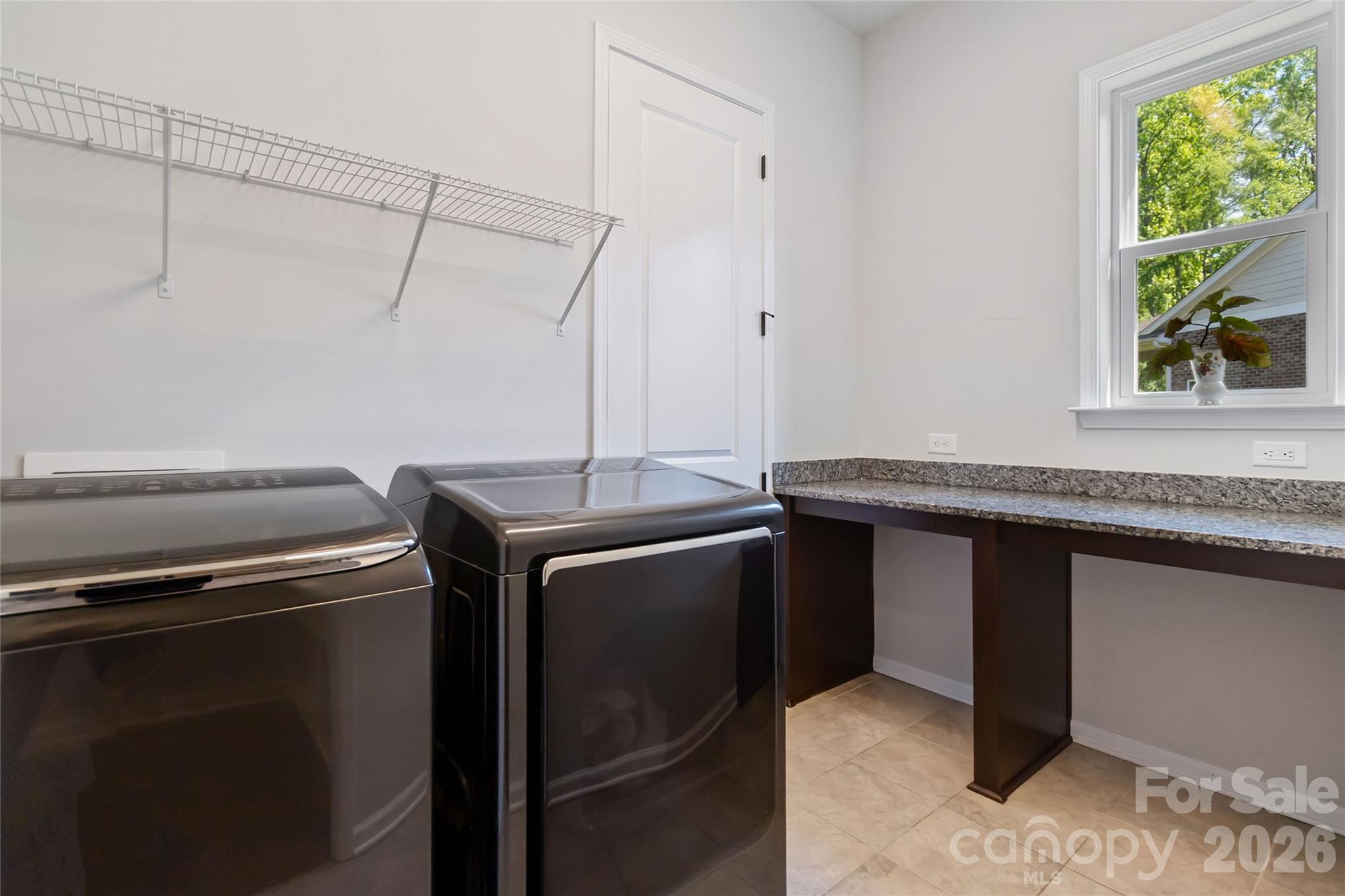 1124 Greenbridge Drive Property Photo 17