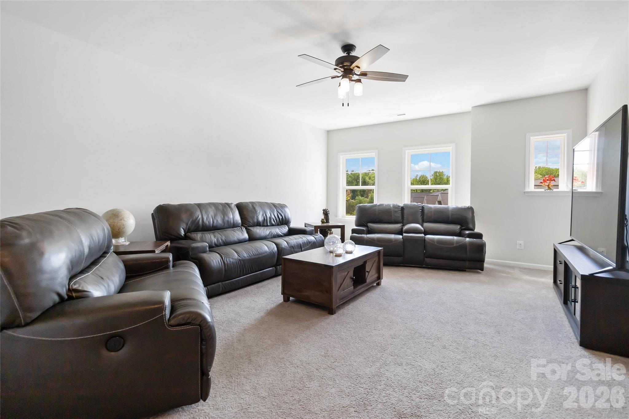 1124 Greenbridge Drive Property Photo 20
