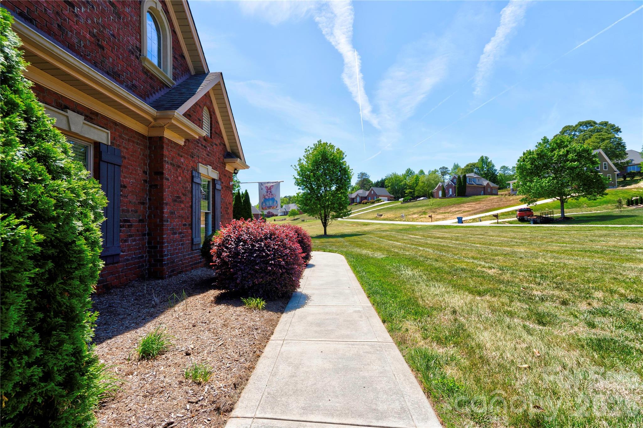 207 Cross Creek Drive Property Photo 9
